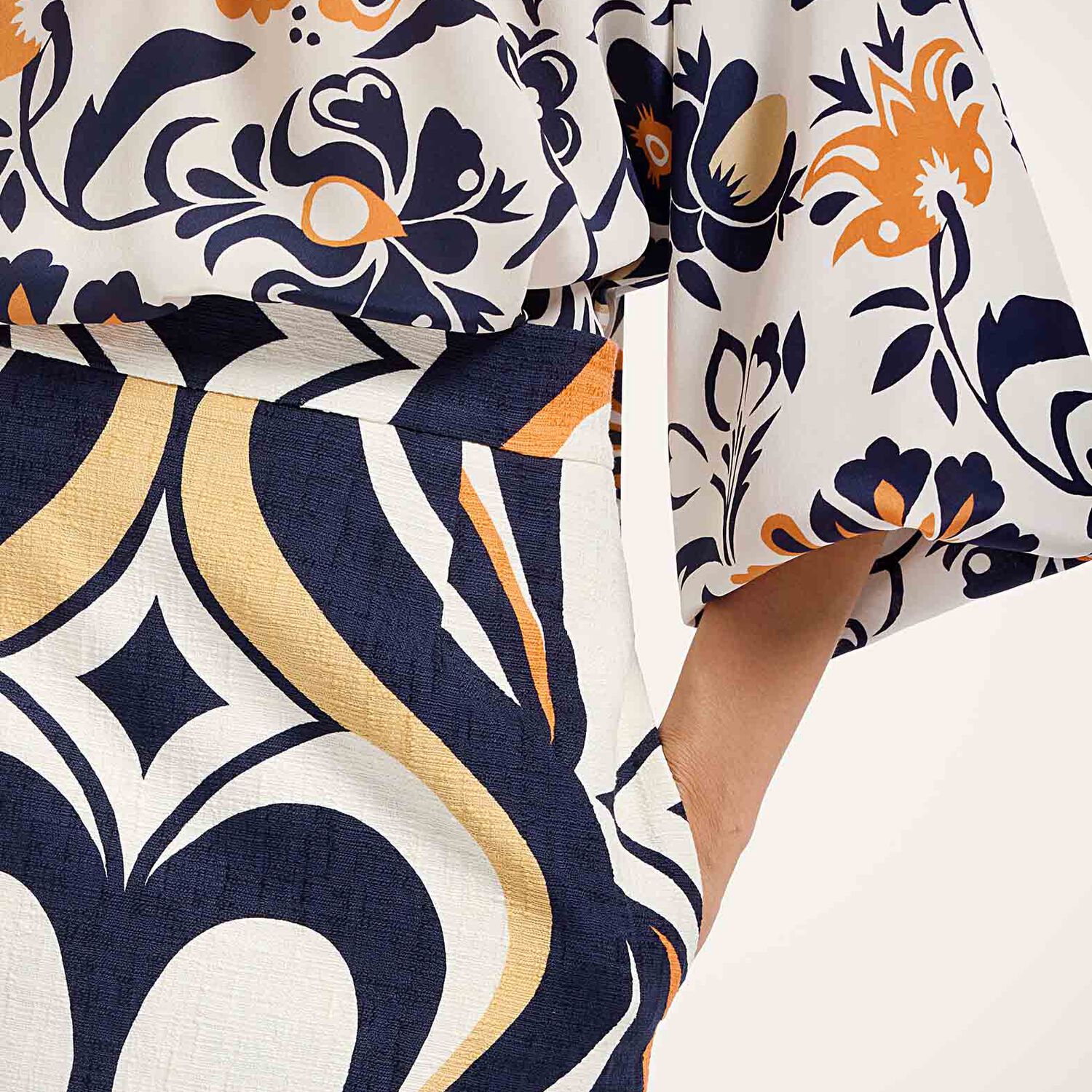 La Doublej Baia Skirt In Jive Macro White In Blue