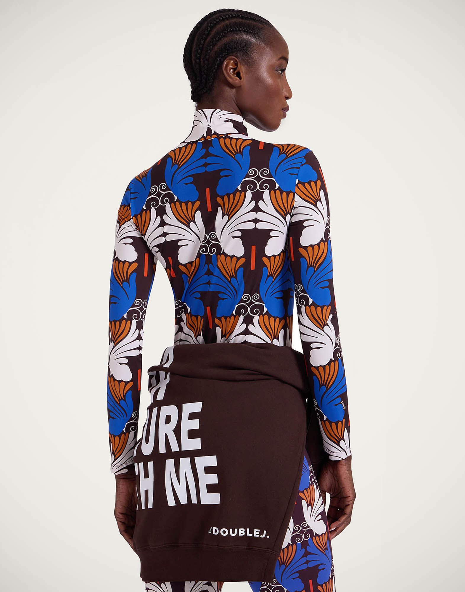 La DoubleJ Turtleneck Ali Chocolate TOP0146JER005WIG07BR07