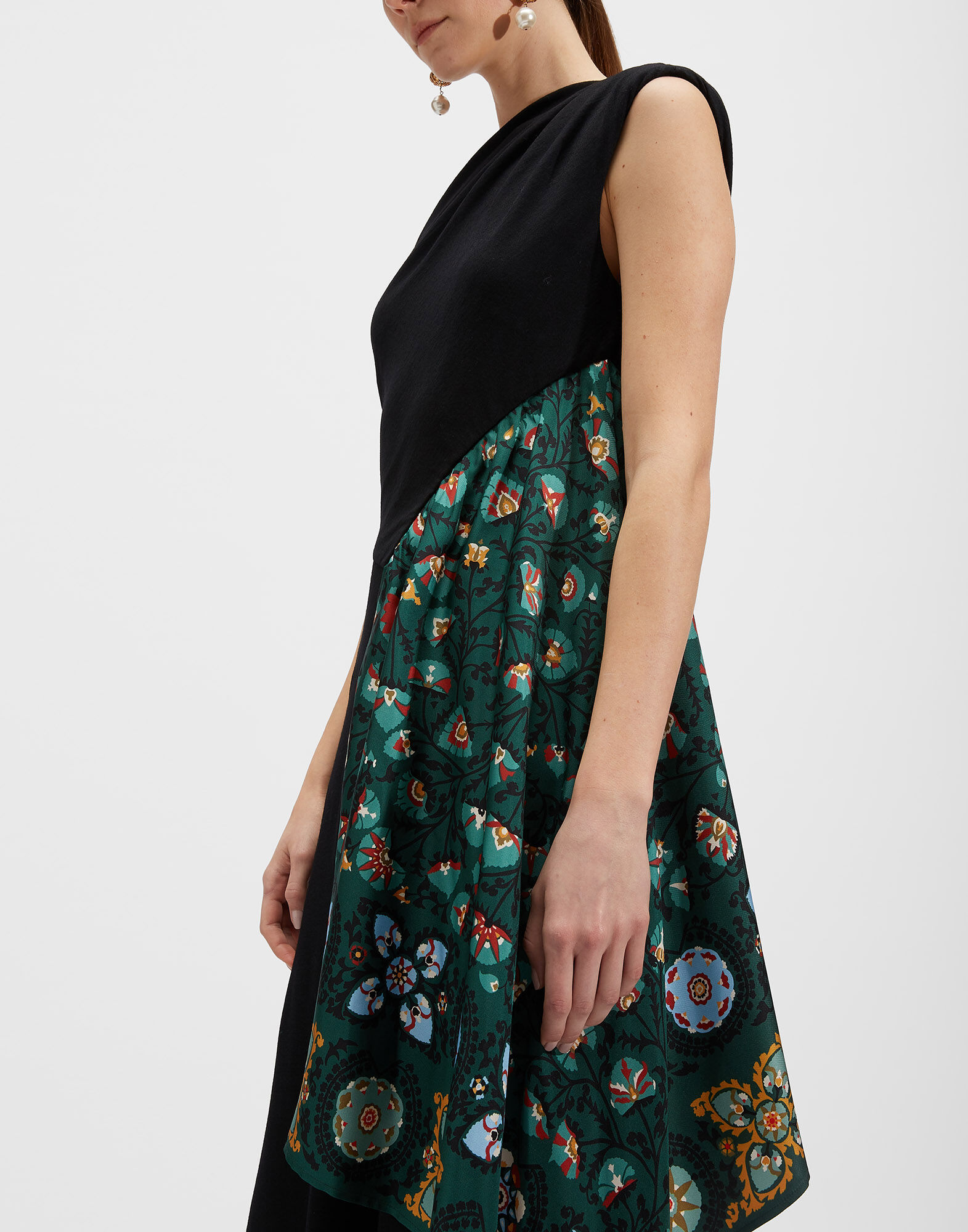 La DoubleJ Cascata Dress Solid Black DRE0285JER017BLA0001