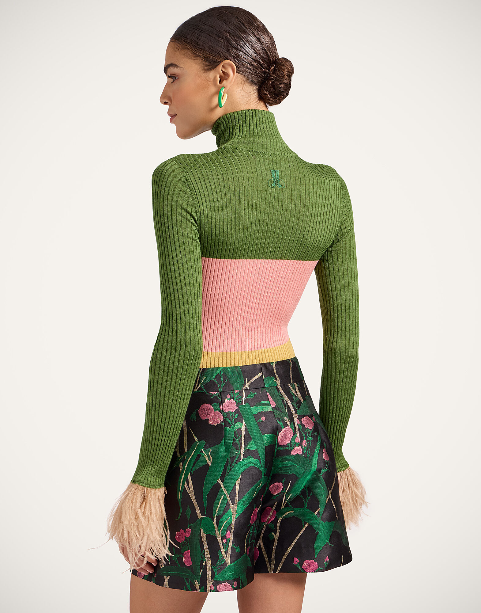 La DoubleJ High Kick Top Color Block Military Green & Pink PUL0167KNI091VA412GR02