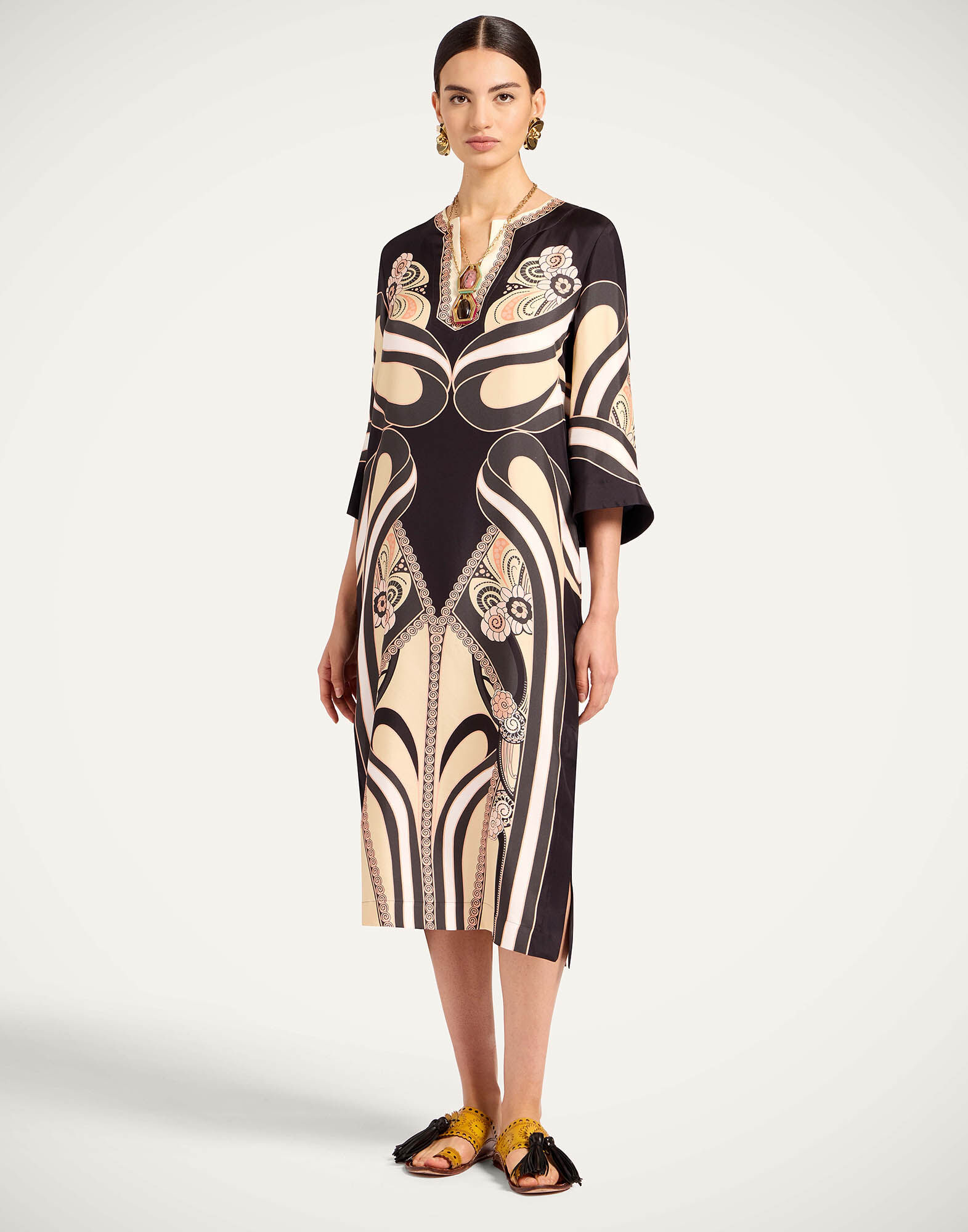 La DoubleJ The Kaftan Ambrosia Plac&eacute;e Pale Pink DRE0564SIL006AMB03PI02