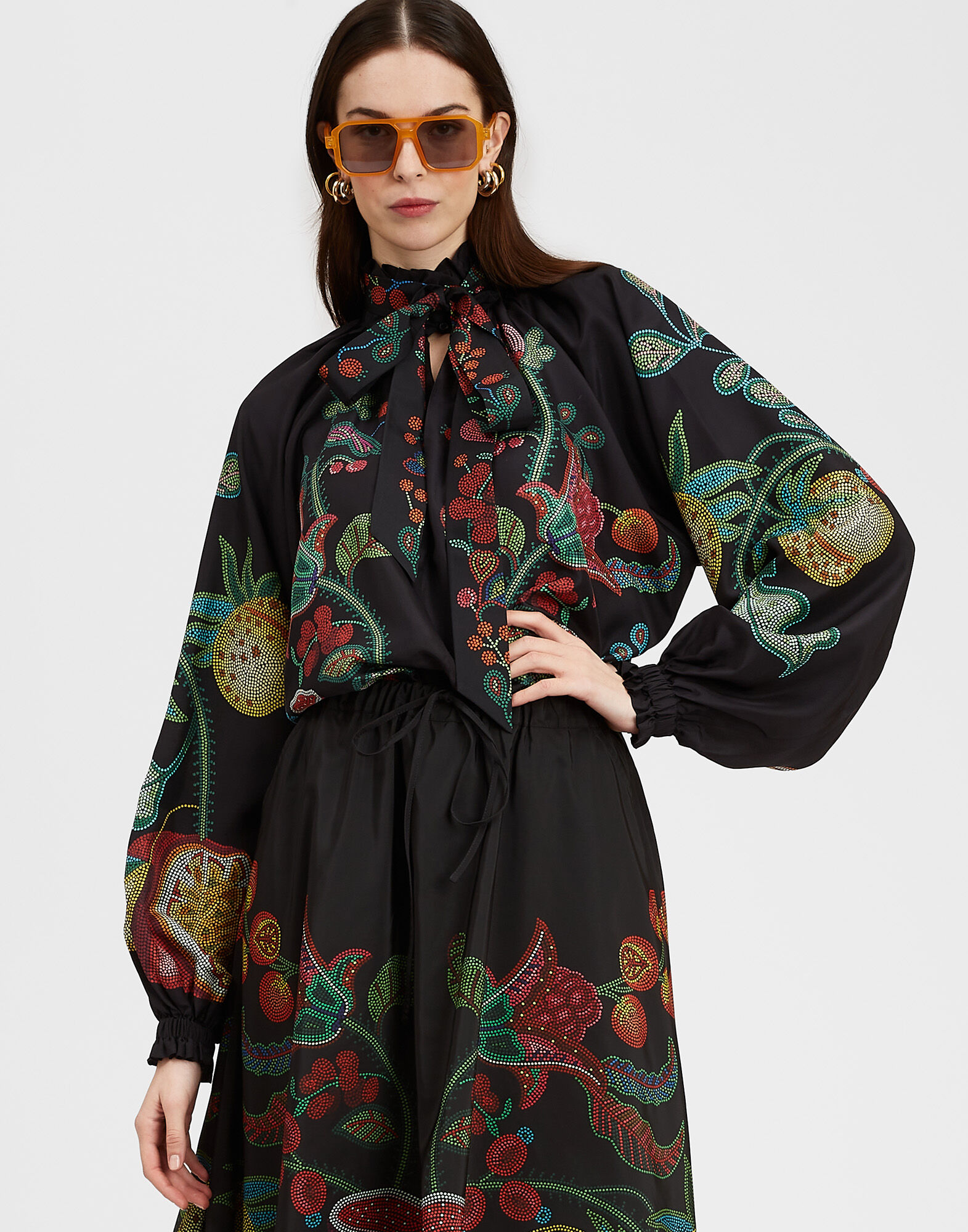 La DoubleJ Cerere Blouse Grenadilla Plac&eacute;e Black SHI0086SIL009GRN01BL01