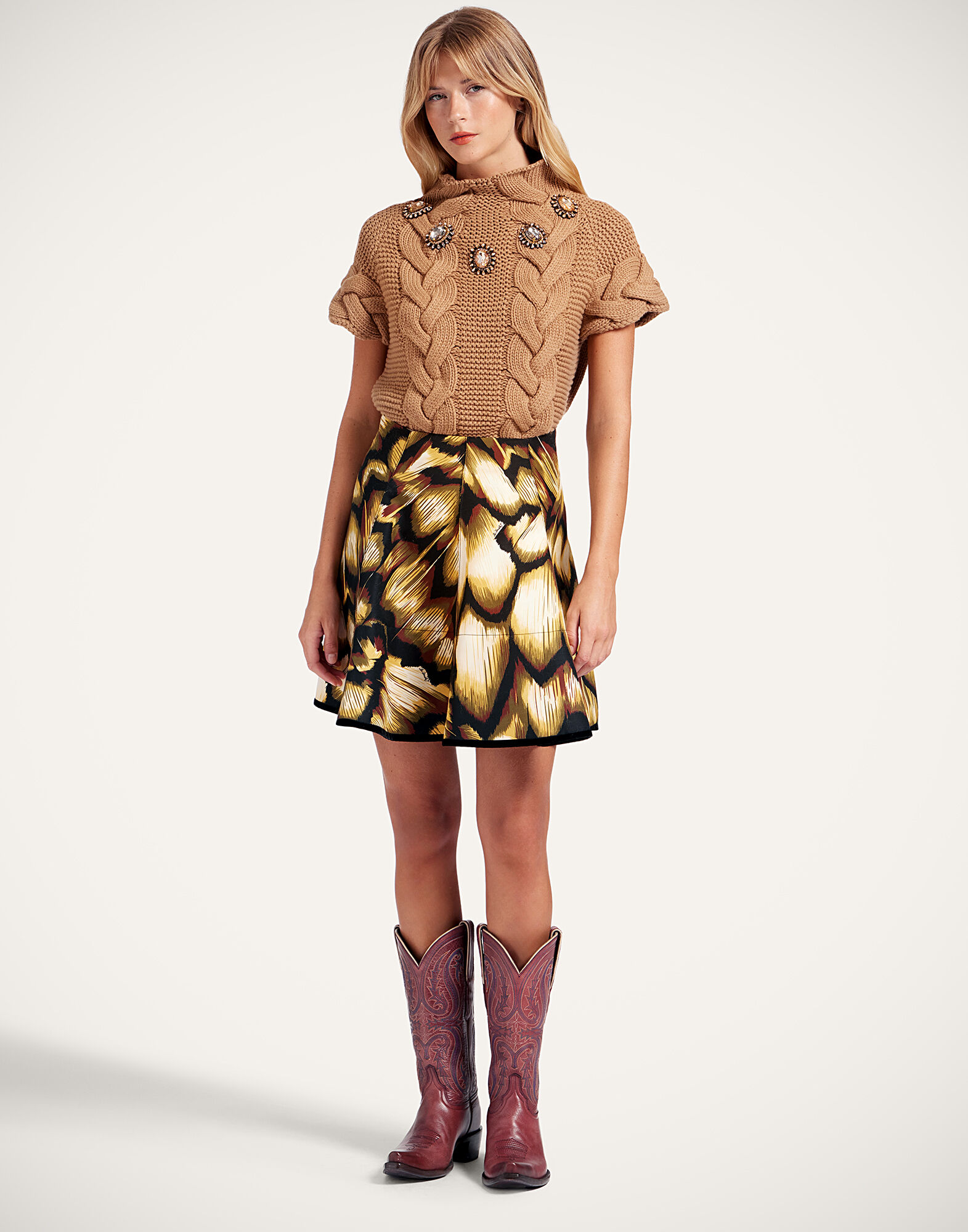 La DoubleJ Portrait Top Solid Brown PUL0204KNI120VA271BR02