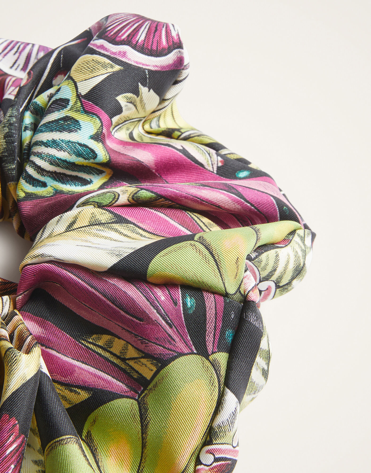 La DoubleJ Giga Scrunchie Fun-Gi Green SCR0003SIL001FNG01GR02