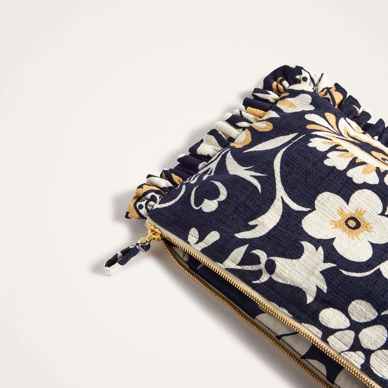 La Doublej Floral-print Ruffled Clutch Bag In Multi