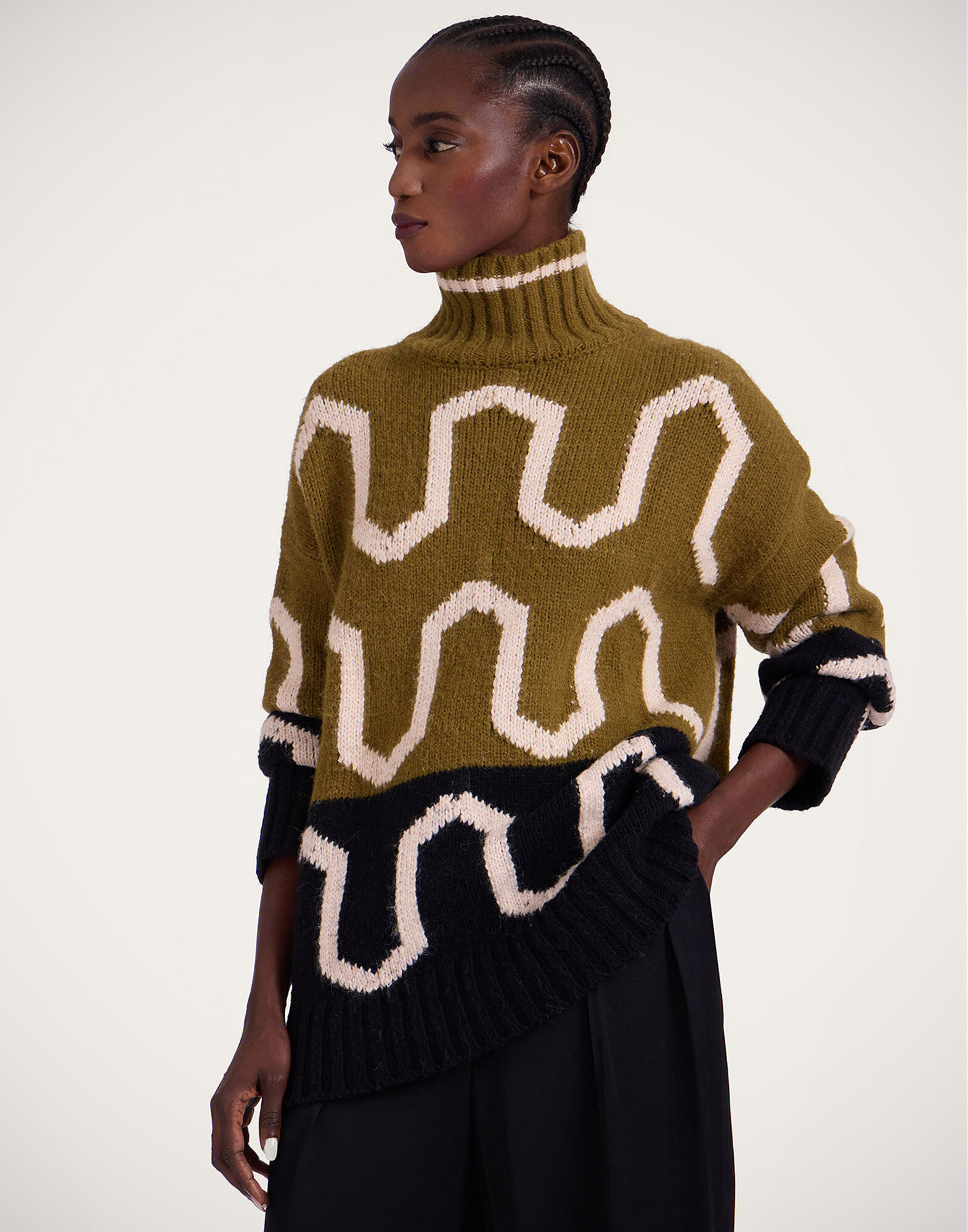 La DoubleJ Comber Turtleneck Green & Black PUL0225KNI134VA311GR02