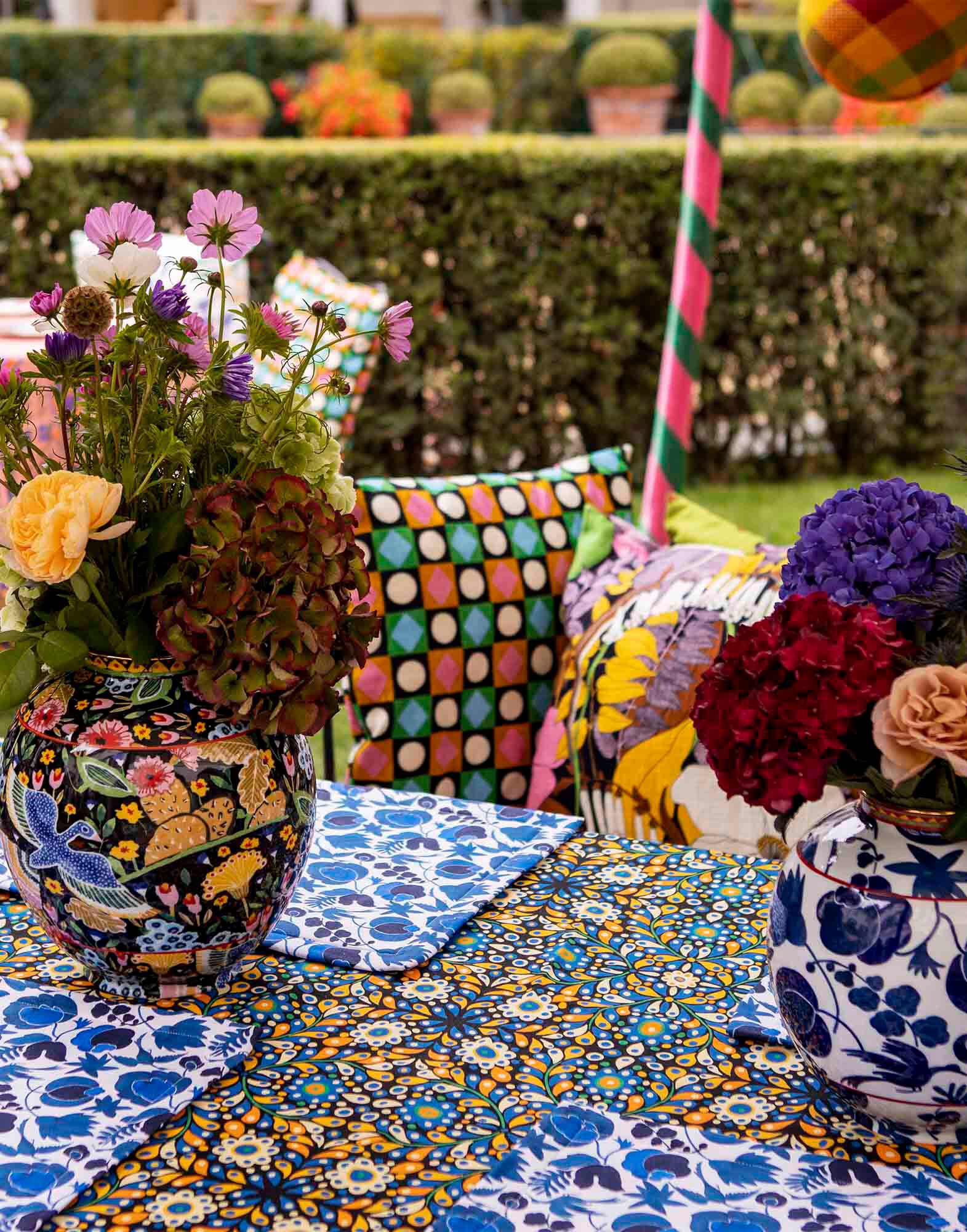 La DoubleJ Large Tablecloth (180x350) Confetti Blu TBC0003LIN001CON0002