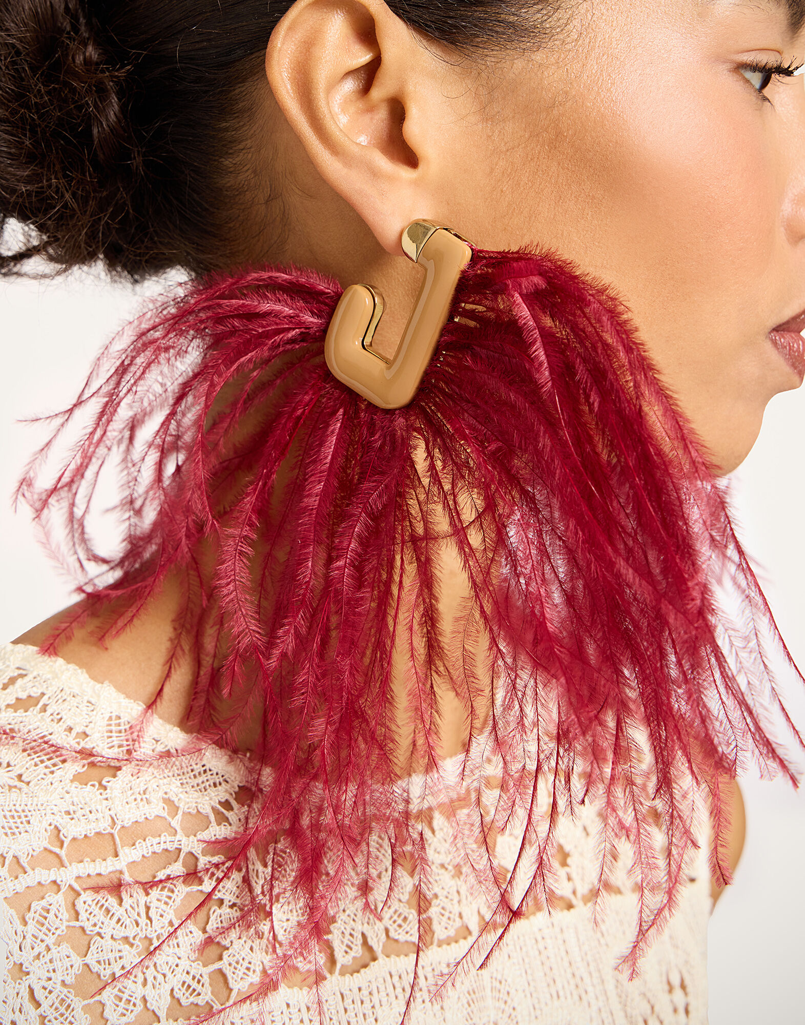 La DoubleJ Ostrich Earrings Resin And Ostrich Feathers EAR0083POL022SOLIDRE02