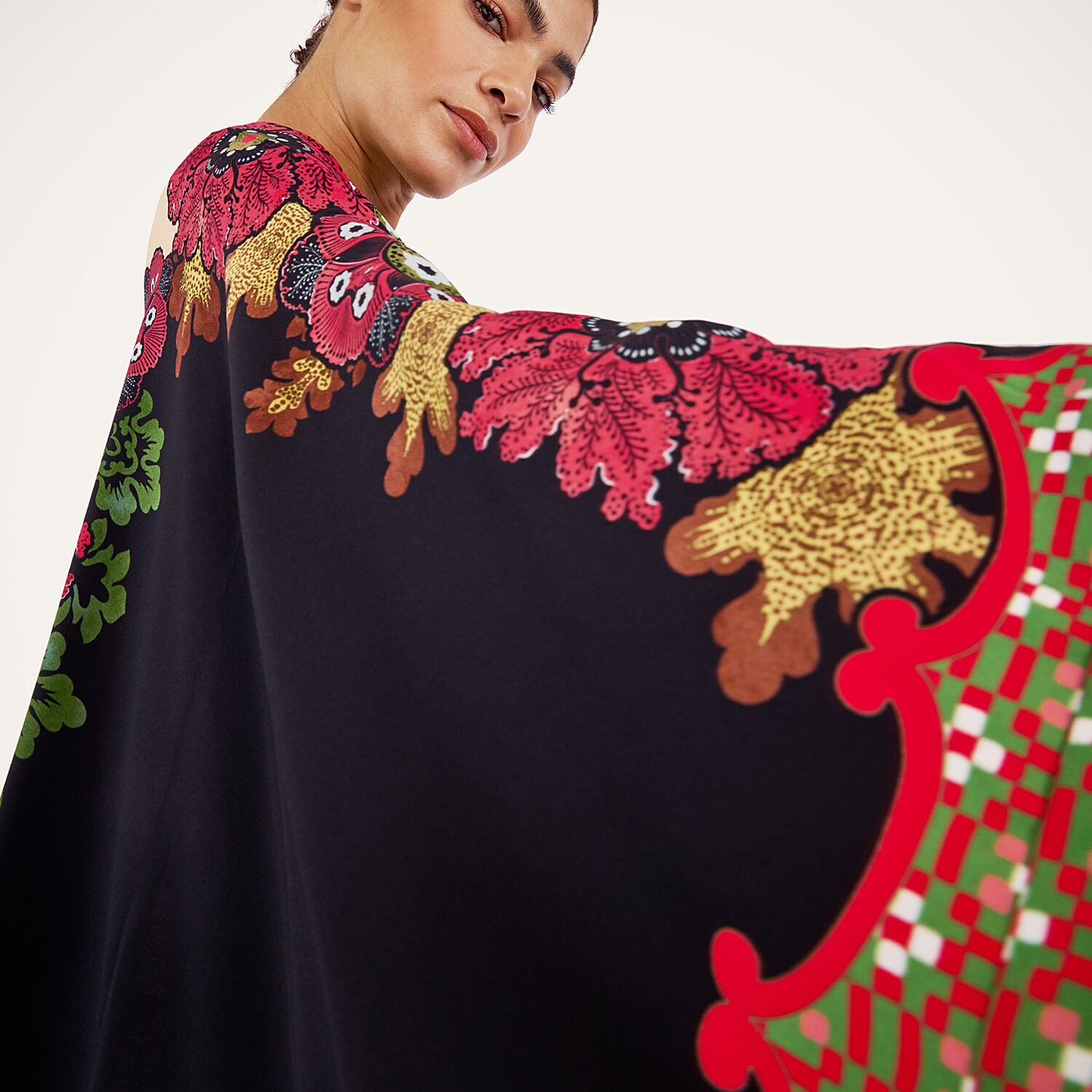 La Doublej Karis Kaftan