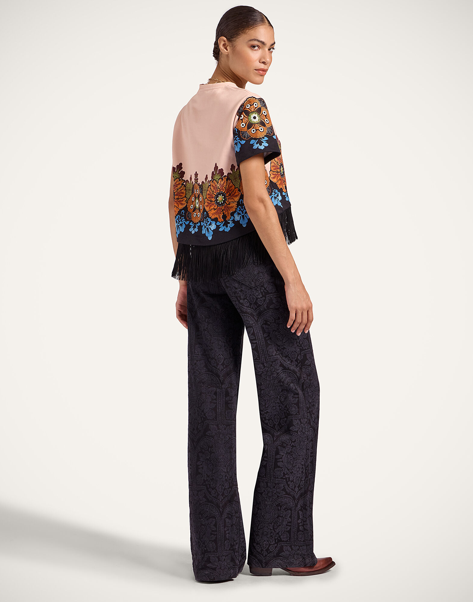 La DoubleJ Flare Jeans Corte Black TRO0096DEN001CRT04BL01