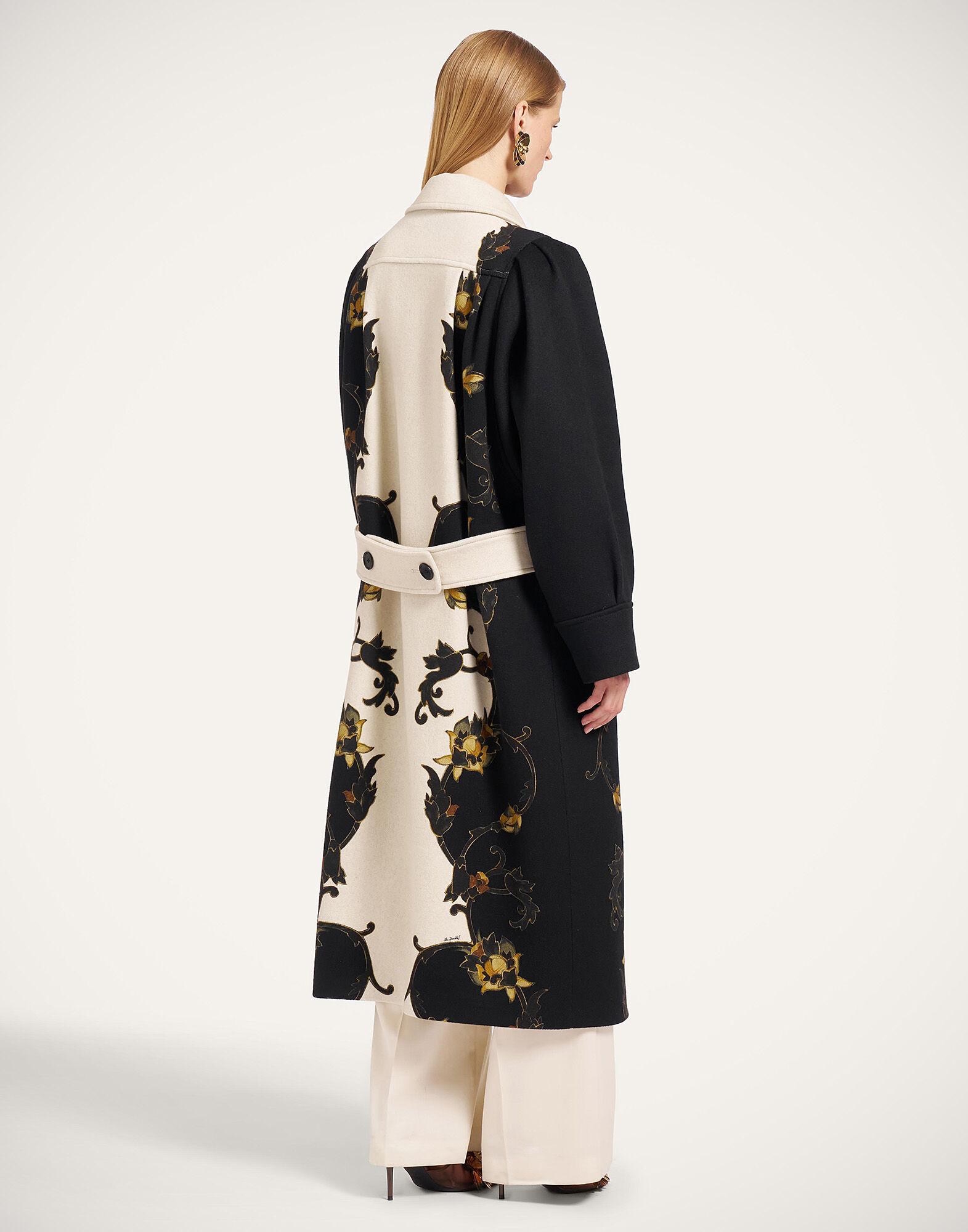 La DoubleJ Victoria Coat Buttercup Plac&eacute;e Black JAC0207PLA003BTC03BL01