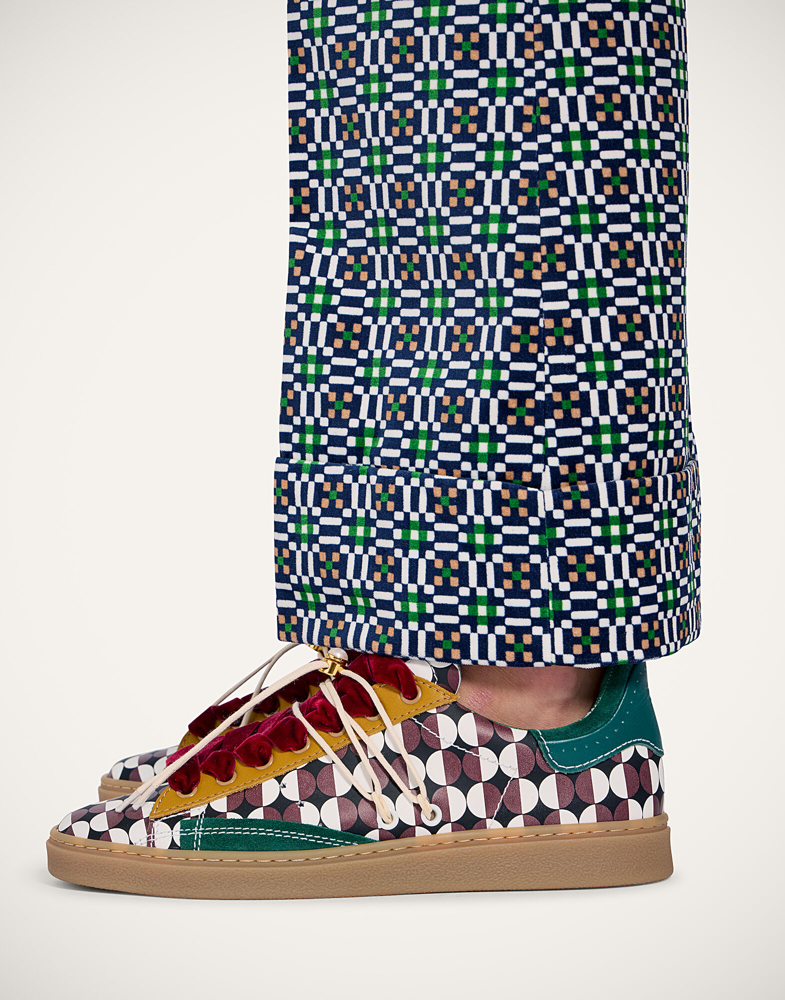 La DoubleJ All Time Low Top Sfere Burgundy SHO0112LEA017SFE01RE07