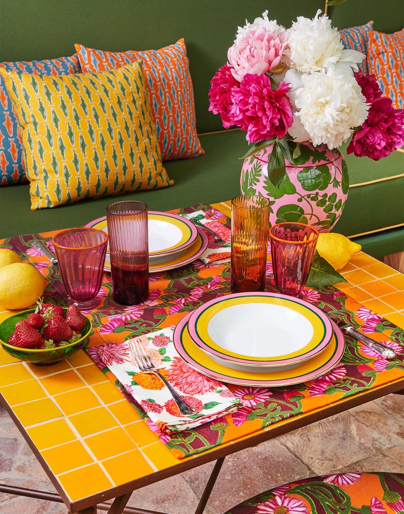 La DoubleJ Cushion (45X45) La DoubleJ Cushion (45X45) Como Fish Yellow CUS0013COT034CMF0001