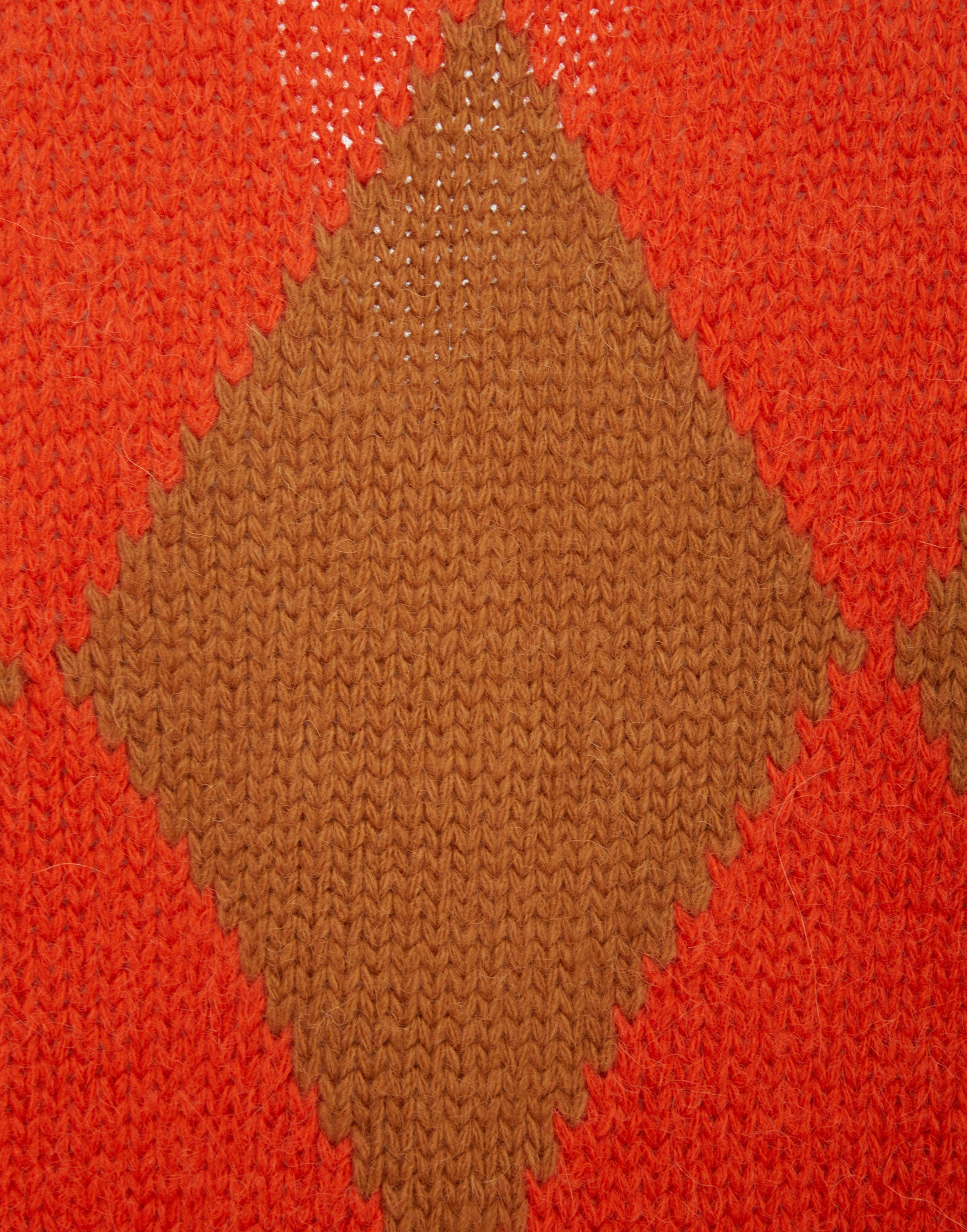 La DoubleJ Argyle Cardigan Camel & Orange PUL0158KNI064VA123OR02