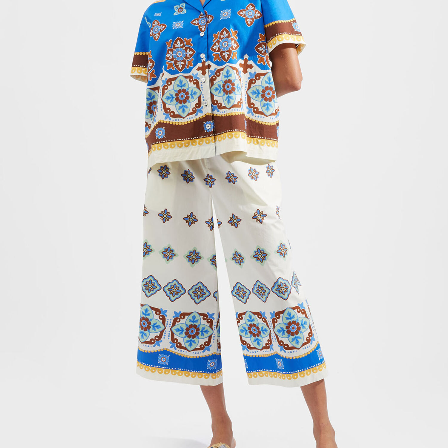 La Doublej Cortile Wide Cropped Trousers In Tiles Degrade Placed White