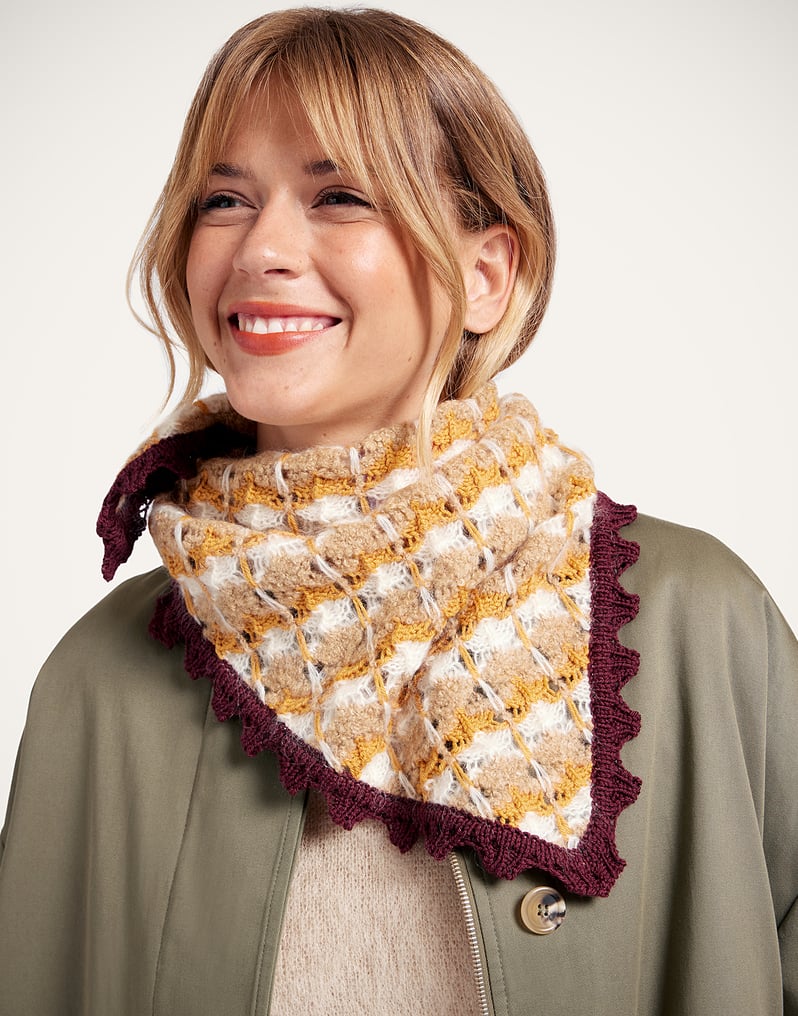 La DoubleJ Crochet Triangle Scarf La DoubleJ Crochet Triangle Scarf Multicolor Ocher & White SCA0068KNI168VA407OR06