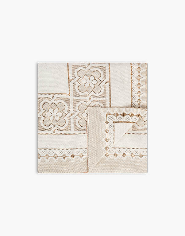 La DoubleJ Lacey Medium Tablecloth Solid White Smoke TBC0014EMB065SOLIDWH02