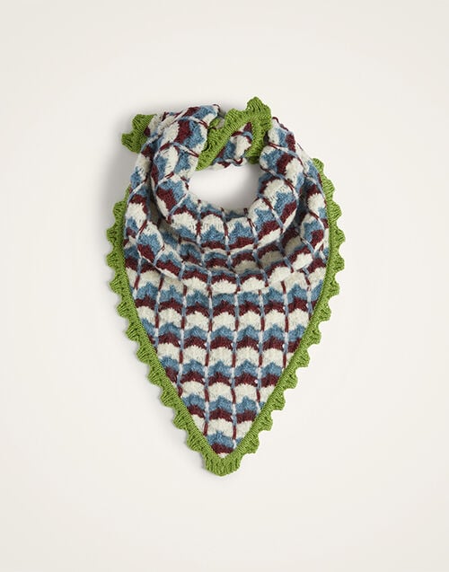 La DoubleJ Crochet Triangle Scarf La DoubleJ Crochet Triangle Scarf Multicolor Blue & Burgundy SCA0068KNI168VA408RE02