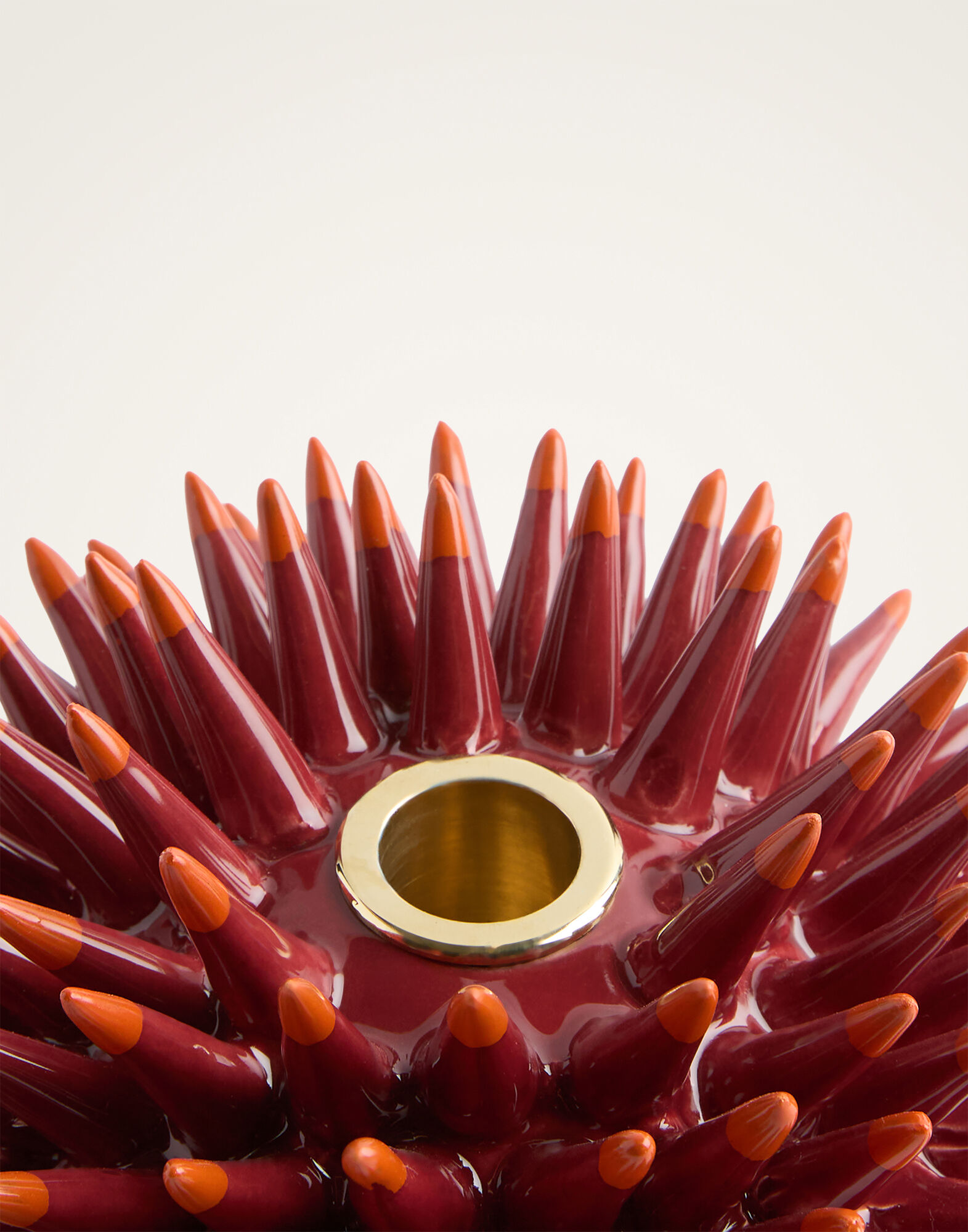 La DoubleJ Spine Candle Holder Solid Bordeaux OTC0008CER004SOLIDRE02