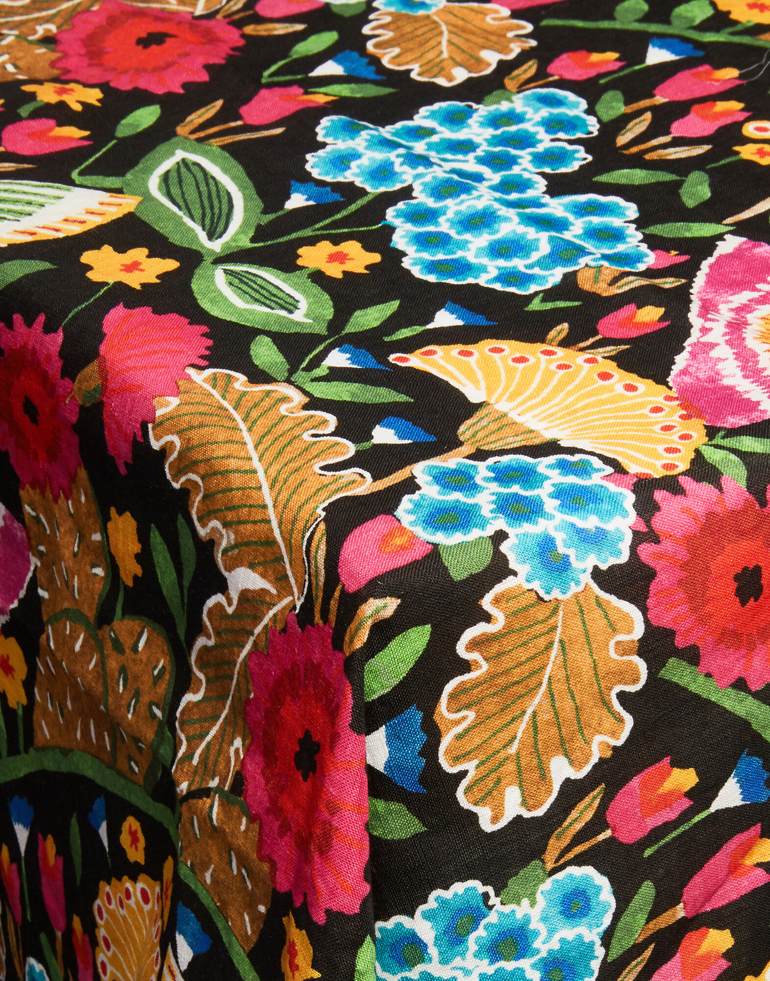 La DoubleJ Medium Tablecloth Colombo Grande TBC0002LIN001COL0001