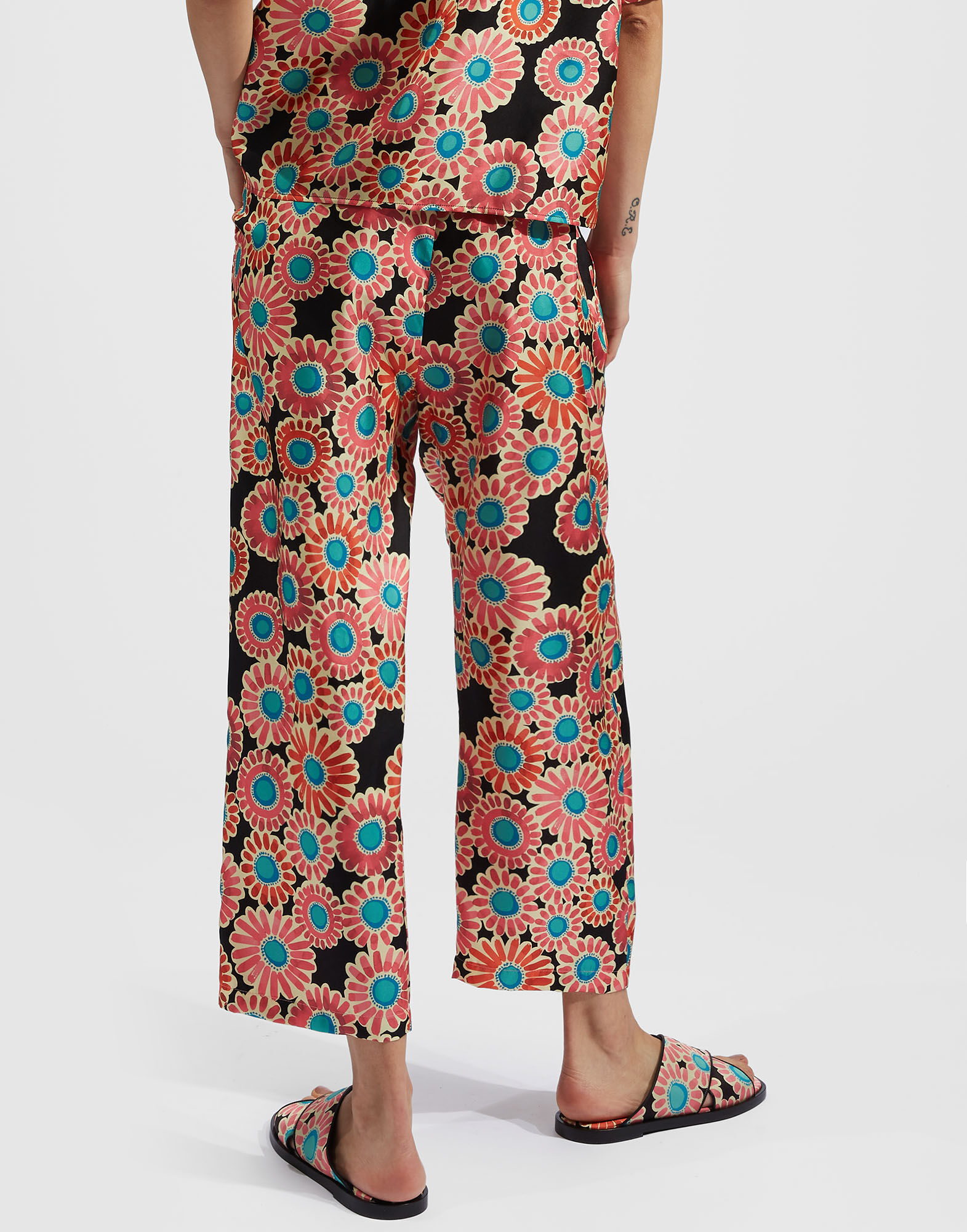 La DoubleJ Drawstring Pants Crazy Daisy Black TRO0053SIL001DAY0002