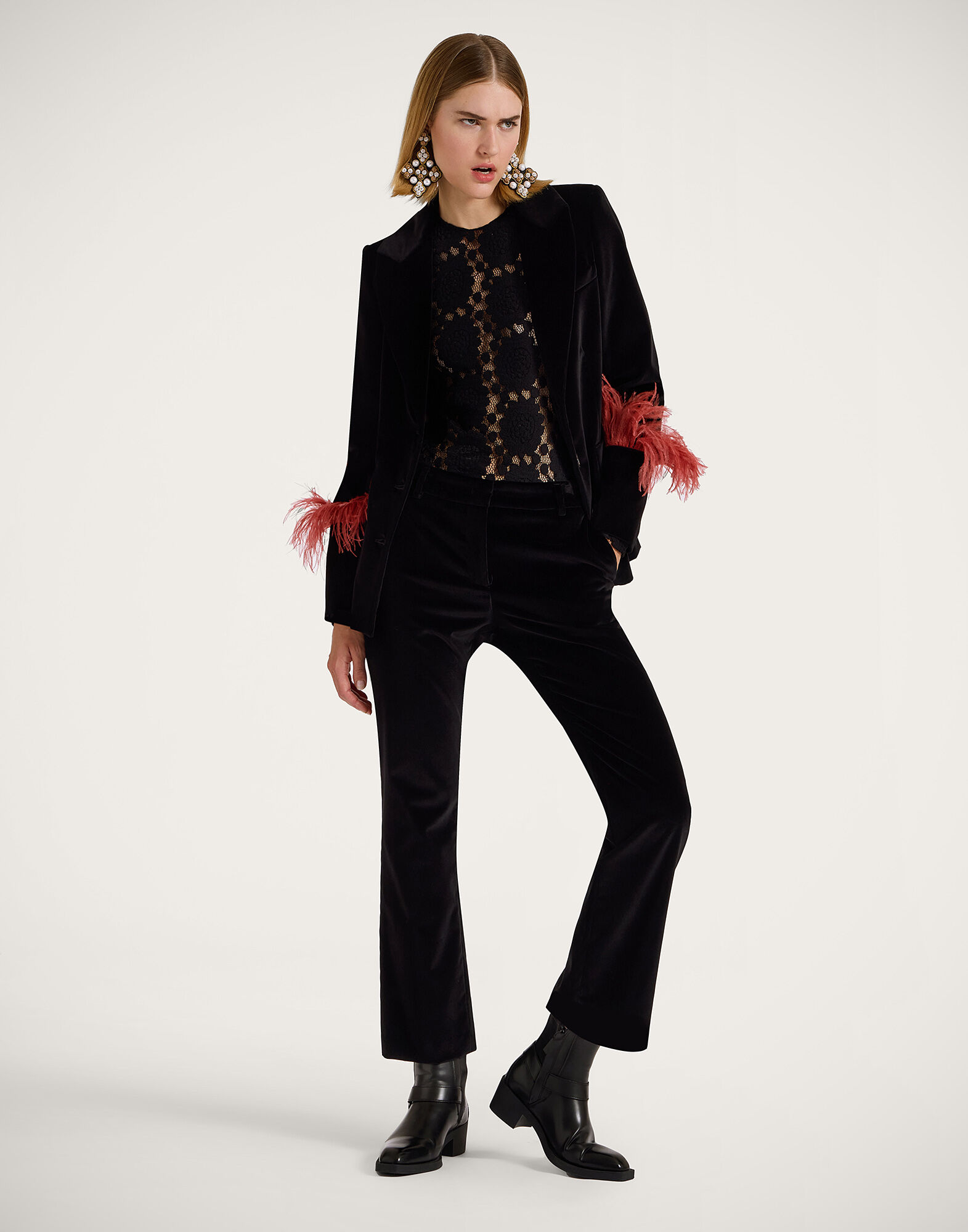 La DoubleJ 24/7 Pants Solid Black TRO0069VEL011SOLIDBL01