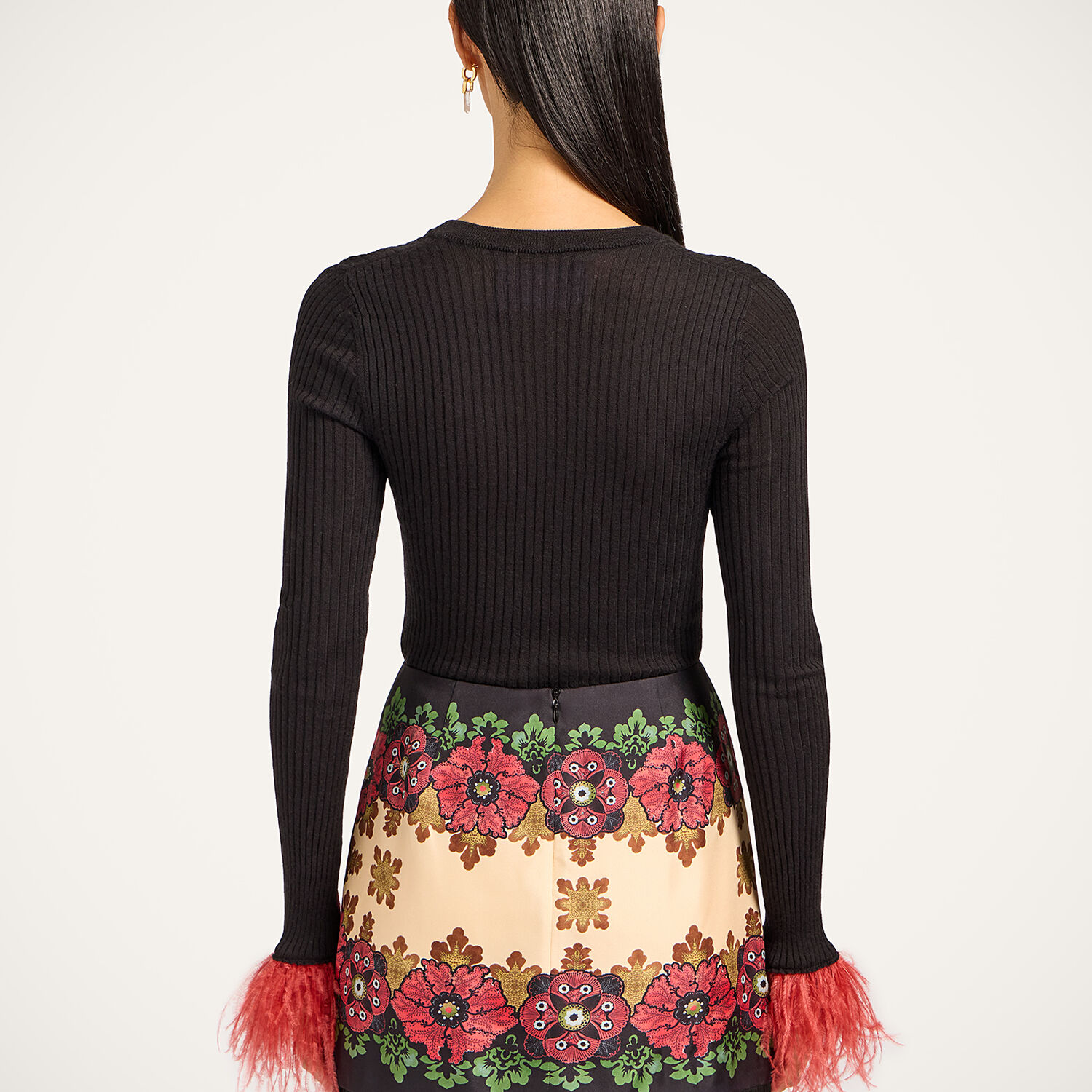  La Doublej Knitwear Women - V-neck High Kick Top Solid Black L 68%cashmere 30%silk 2%ostrich Feathers 