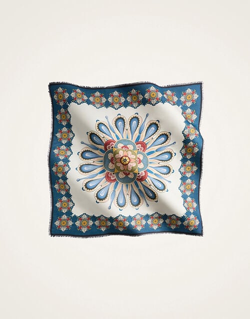 La DoubleJ Foulard 140 La DoubleJ Foulard 140 Nucleus Placée Blue SCA0060MOS001NUC10BU03