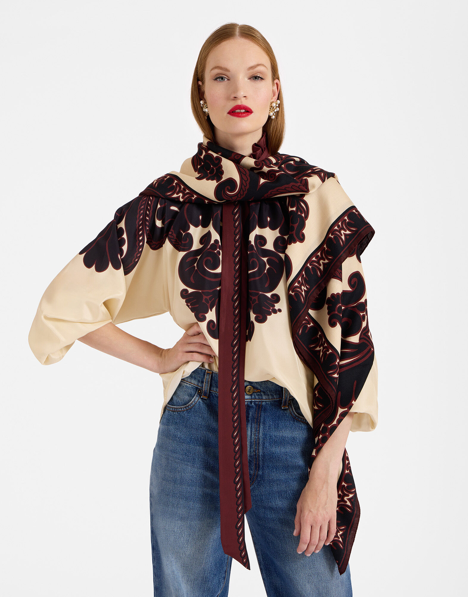 La DoubleJ Foulard 135 Corsini Plac&eacute;e Cream SCA0053WOL018INI01RE01