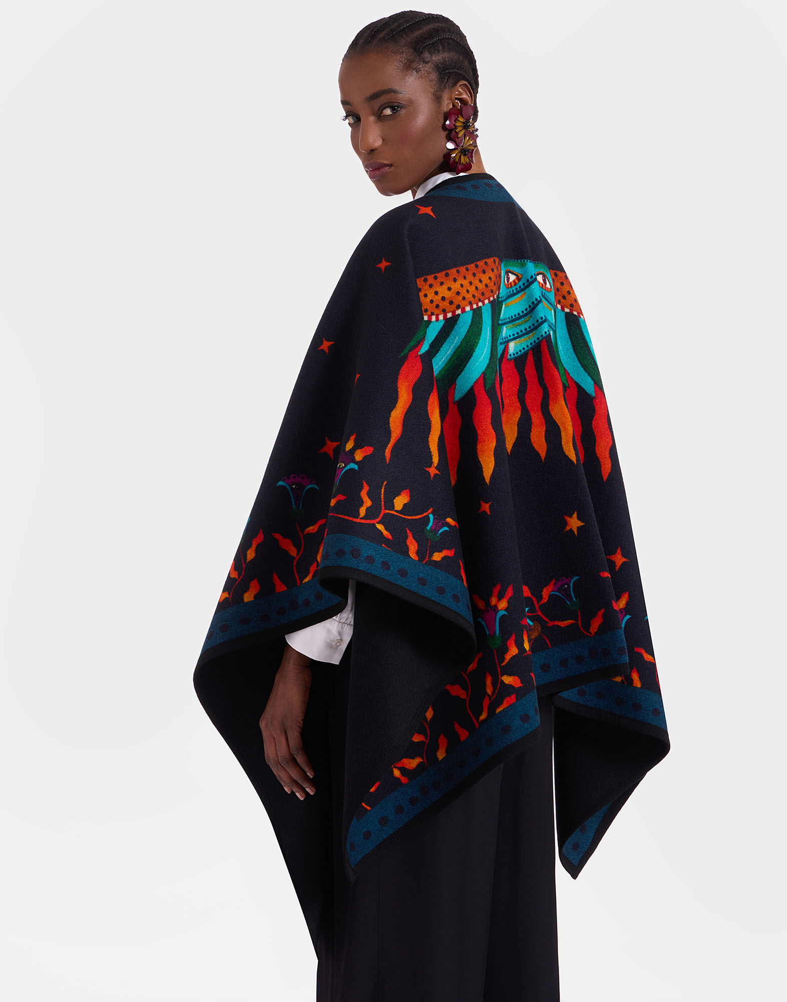 La DoubleJ Reversible Poncho Isis Nero Plac&eacute;e JAC0019PLA003ISI0002