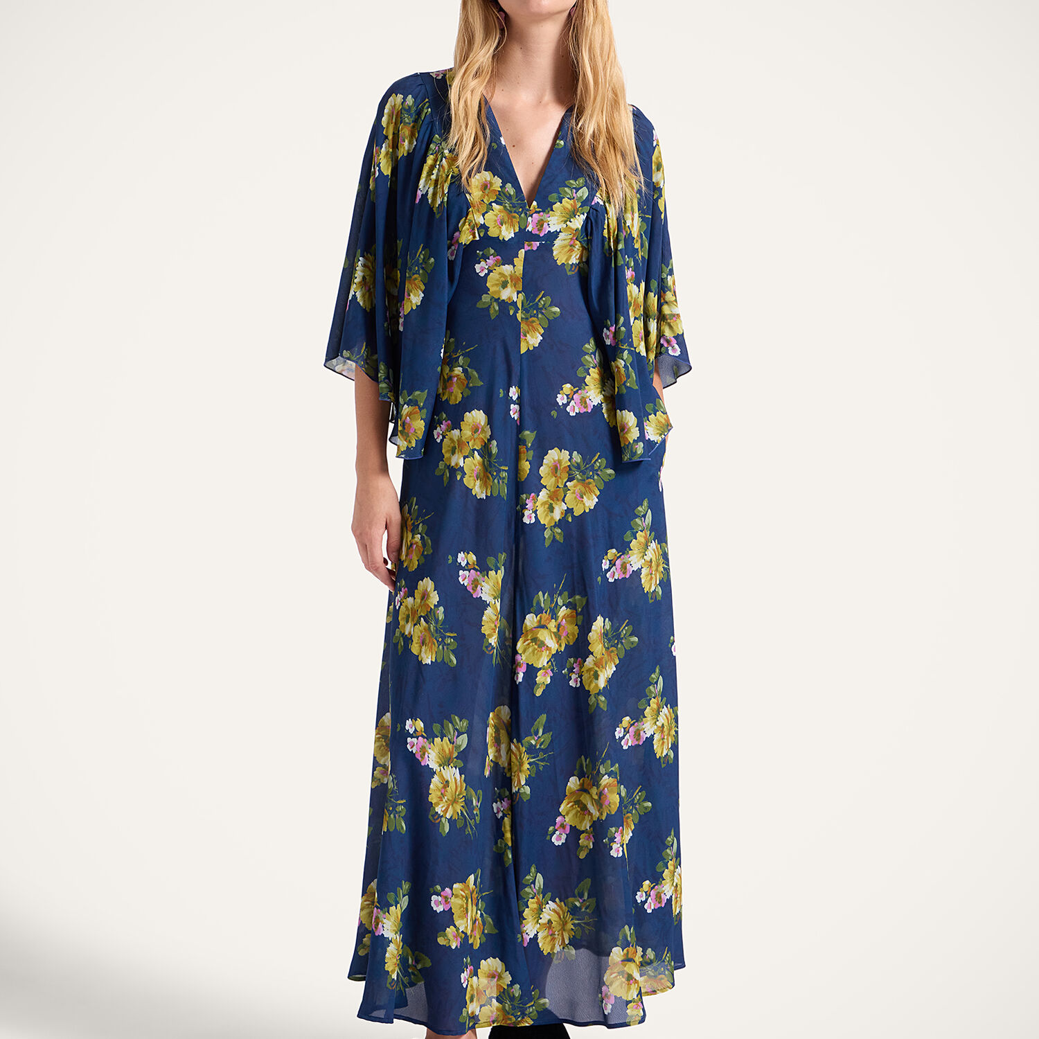 La Doublej Floral-print Cape-sleeve Maxi Dress In Blue