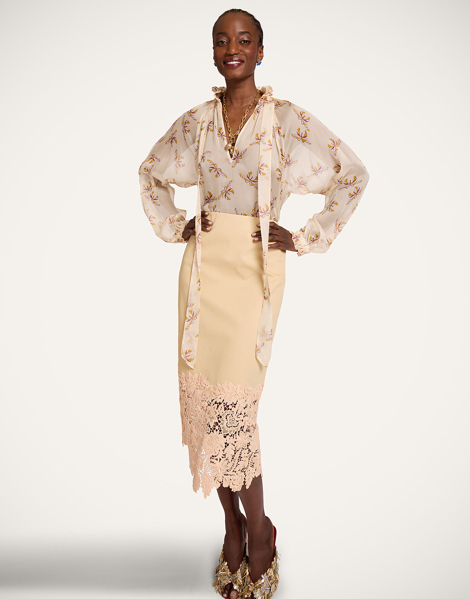 La DoubleJ Pencil Skirt Solid Light Beige SKI0198COT089SOLIDBR01