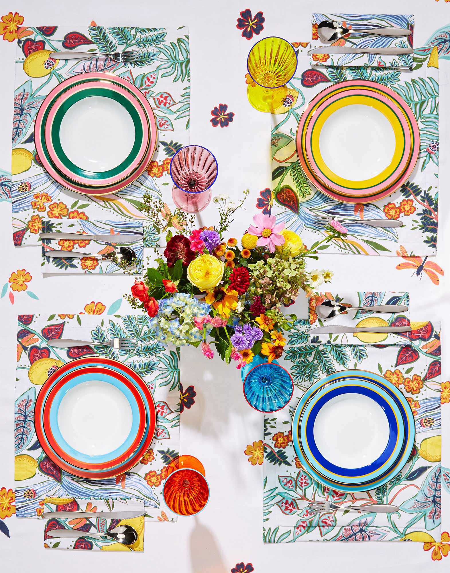 La DoubleJ Soup & Dinner Plate Set of 4 Rainbow Mix DIS0033CER001RAI0005