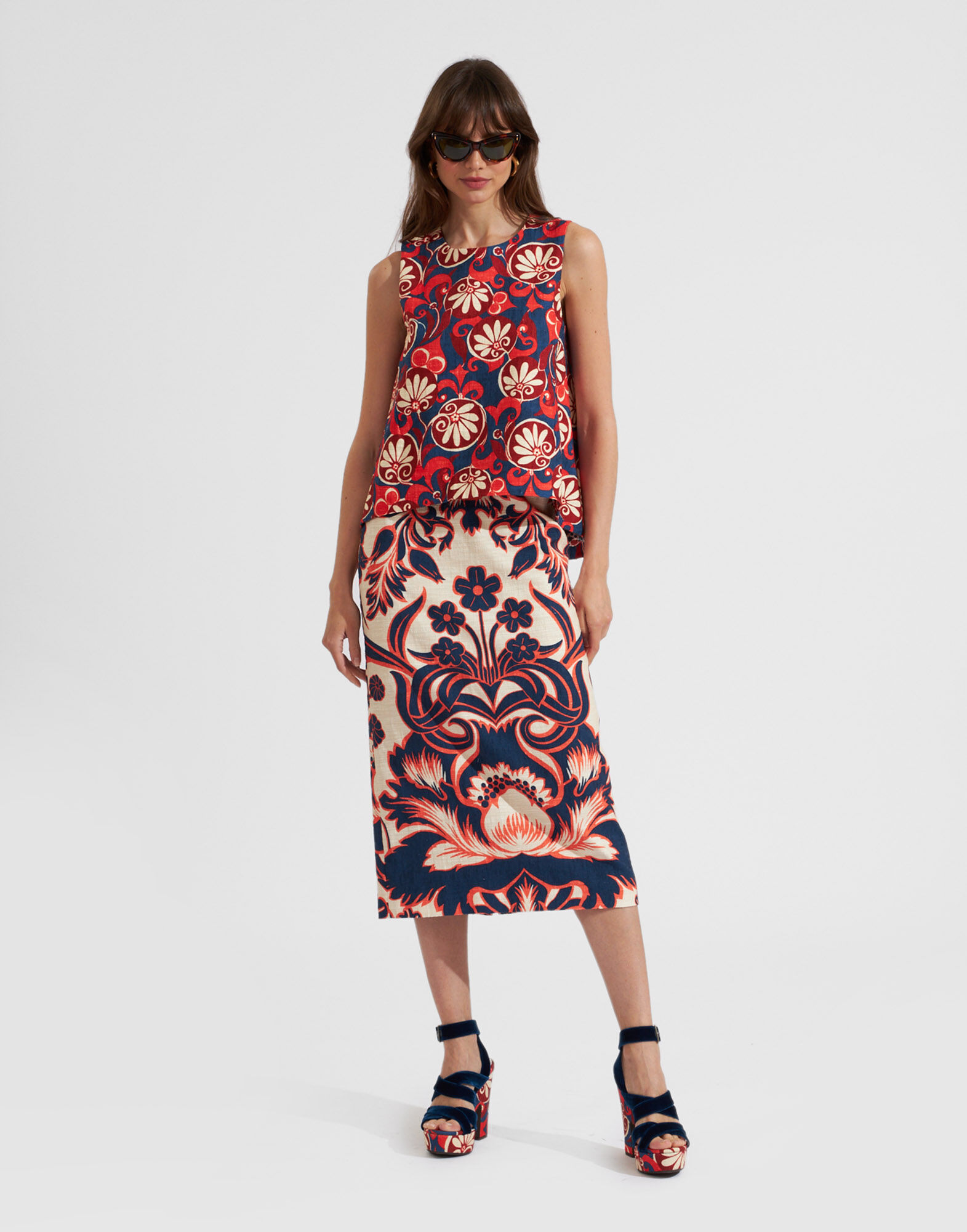 La DoubleJ La Scala Top Moonflower Navy TOP0016COT005MOO01BU06