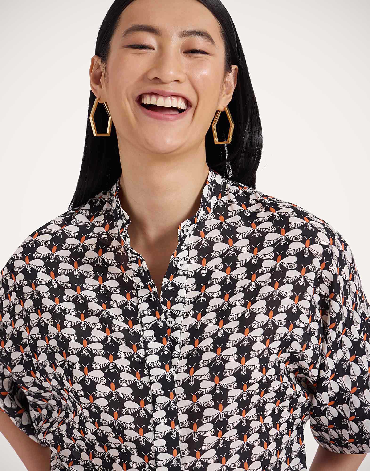 La DoubleJ Estelle Blouse Petaltail Black SHI0127VIS019PET01BL01