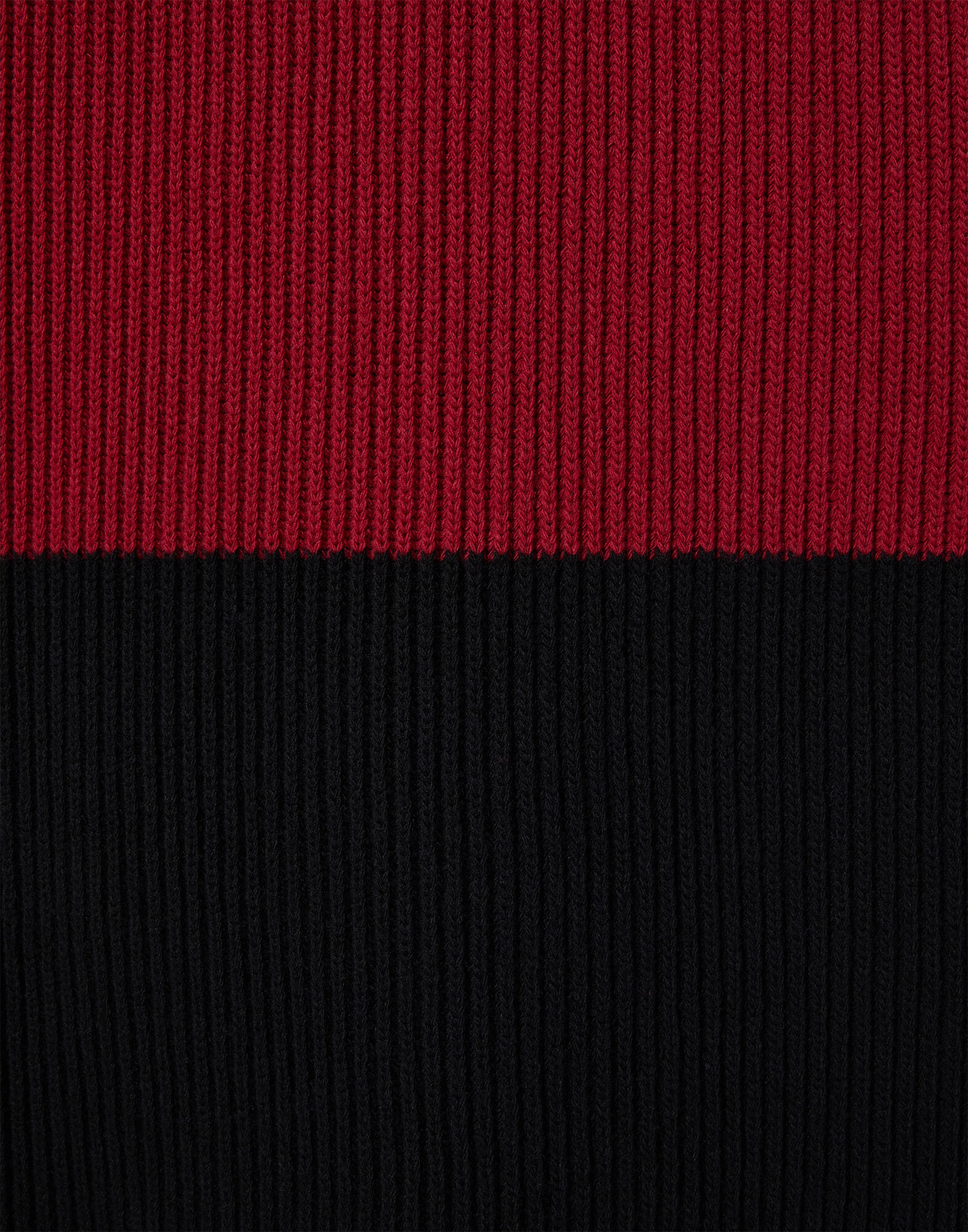 La DoubleJ Make An Entrance Cape Bicolor Bicolor Burgundy and Black SCA0116KNI222VA521RE07