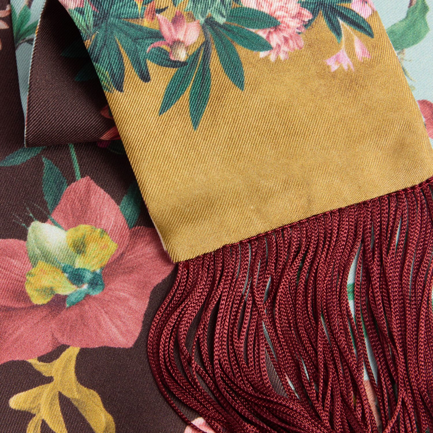 La Doublej Skinny Scarf In Brown