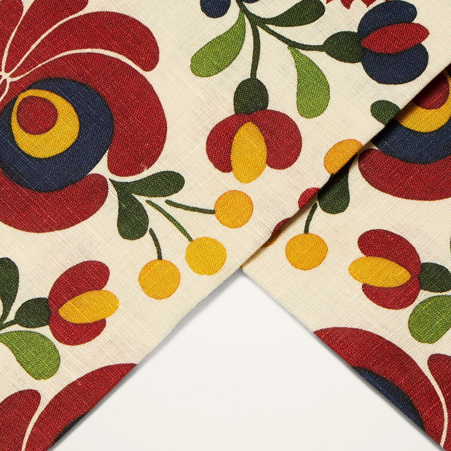 La Doublej Large Windflower Linen Tablecloth In Windflower Placée Bordeaux