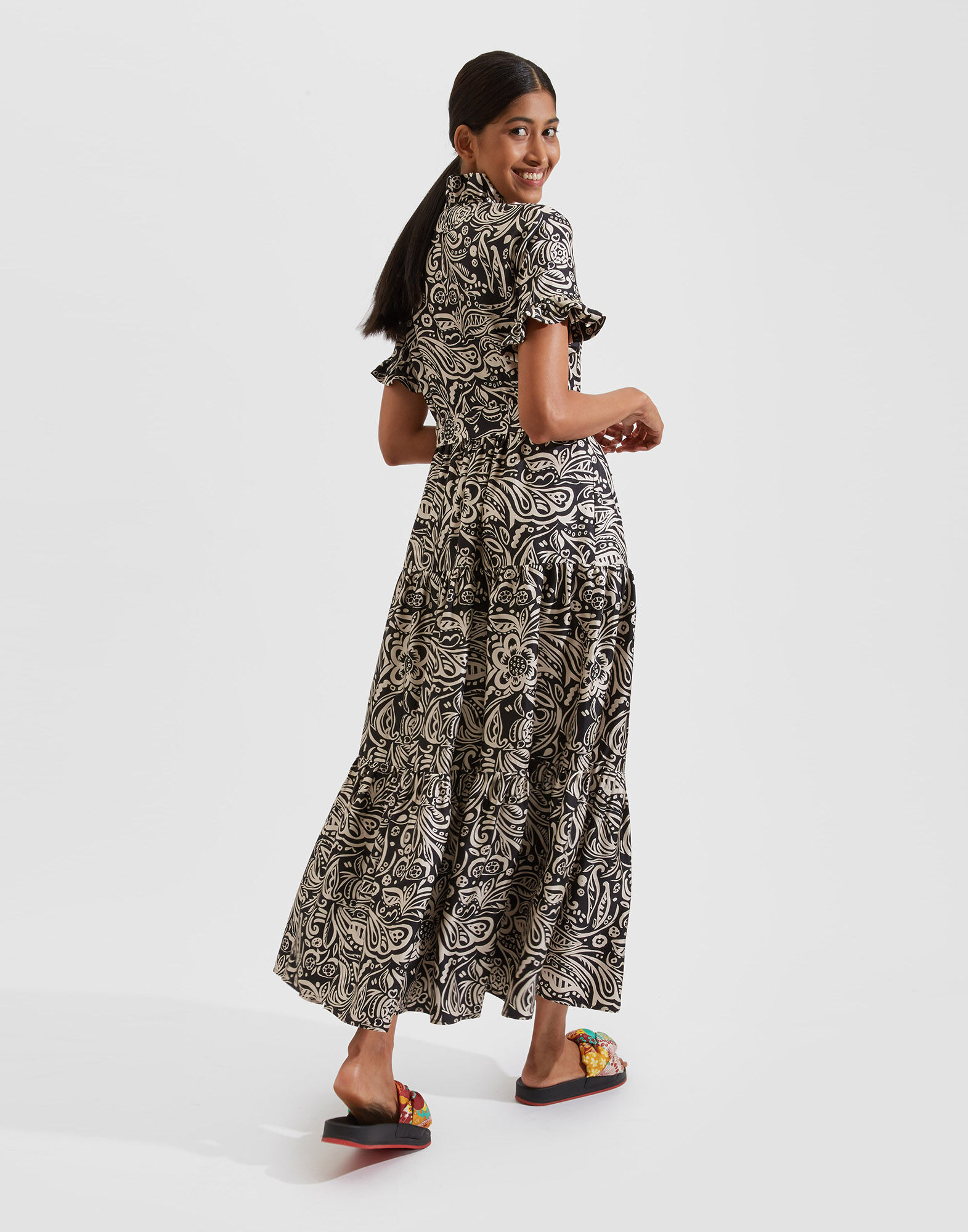 La DoubleJ Long And Sassy Dress Fauve DRE0017SIL001FAU0001