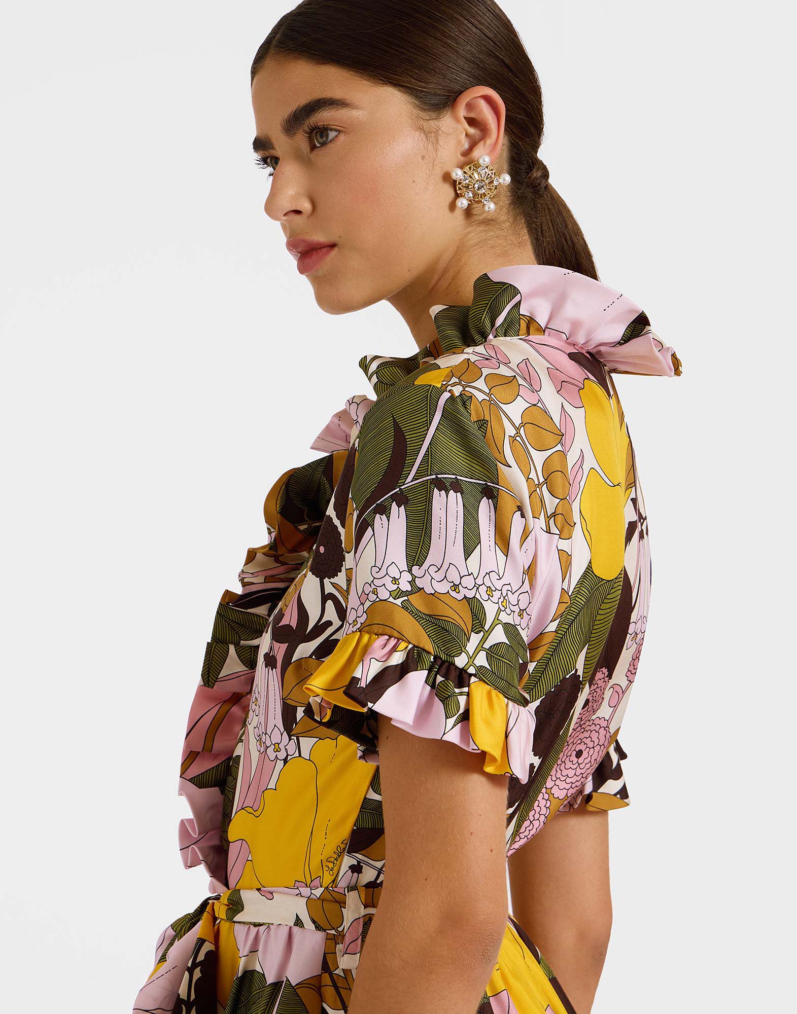 La DoubleJ Long And Sassy Dress Big Flower Rose DRE0017SIL001BFL03PI01