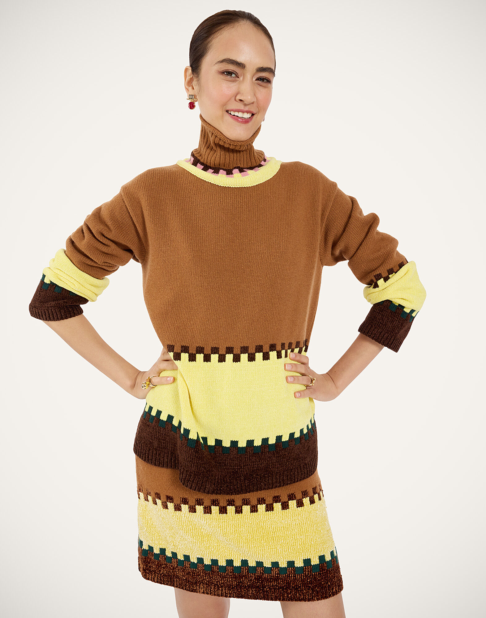 La DoubleJ In My Power Mini Skirt Color Block Camel and Light Yellow SKI0218KNI037VA515BR04