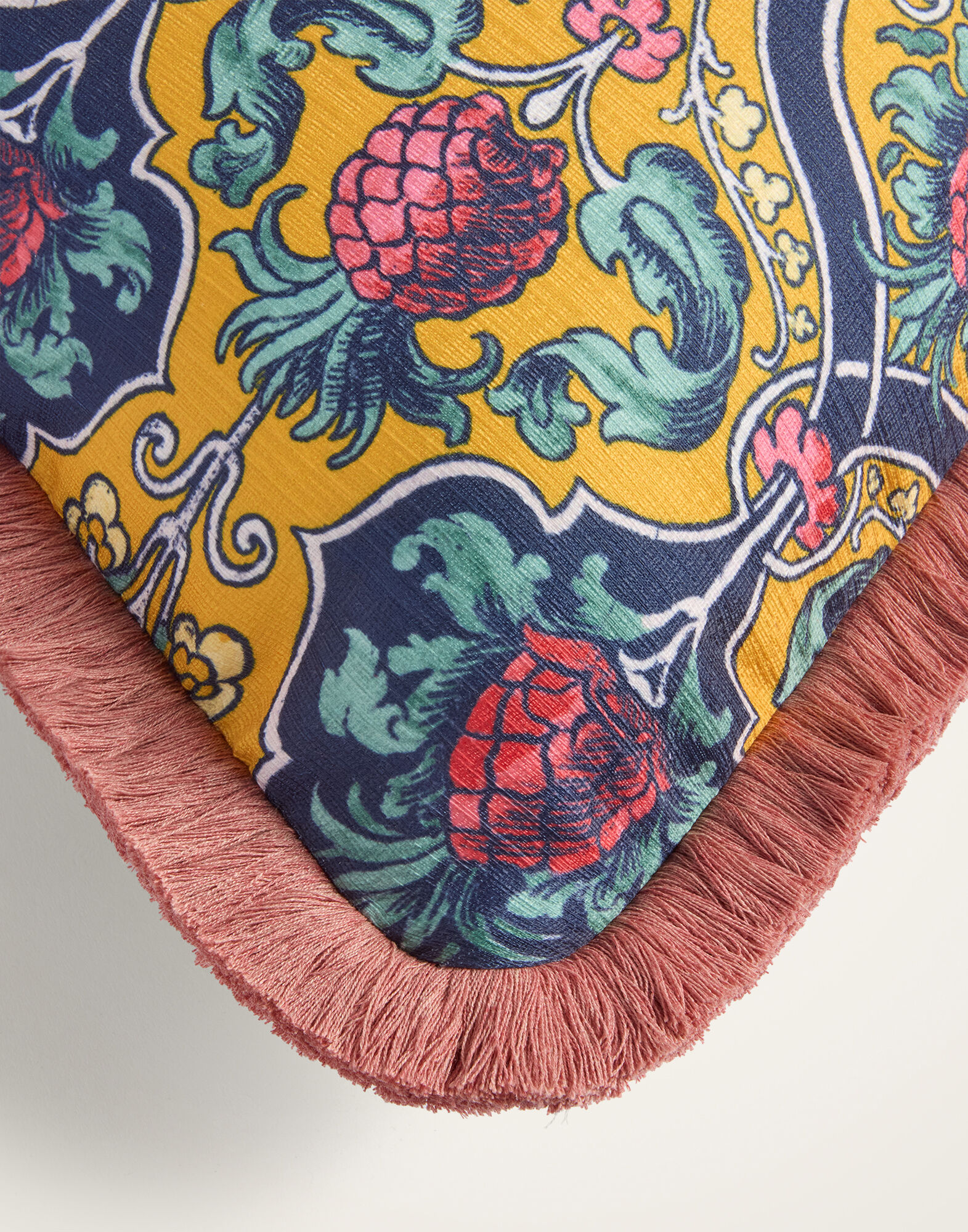 La DoubleJ Outdoor Cushion (45X45) Ananas Yellow CUS0041POL001ANA01YE02