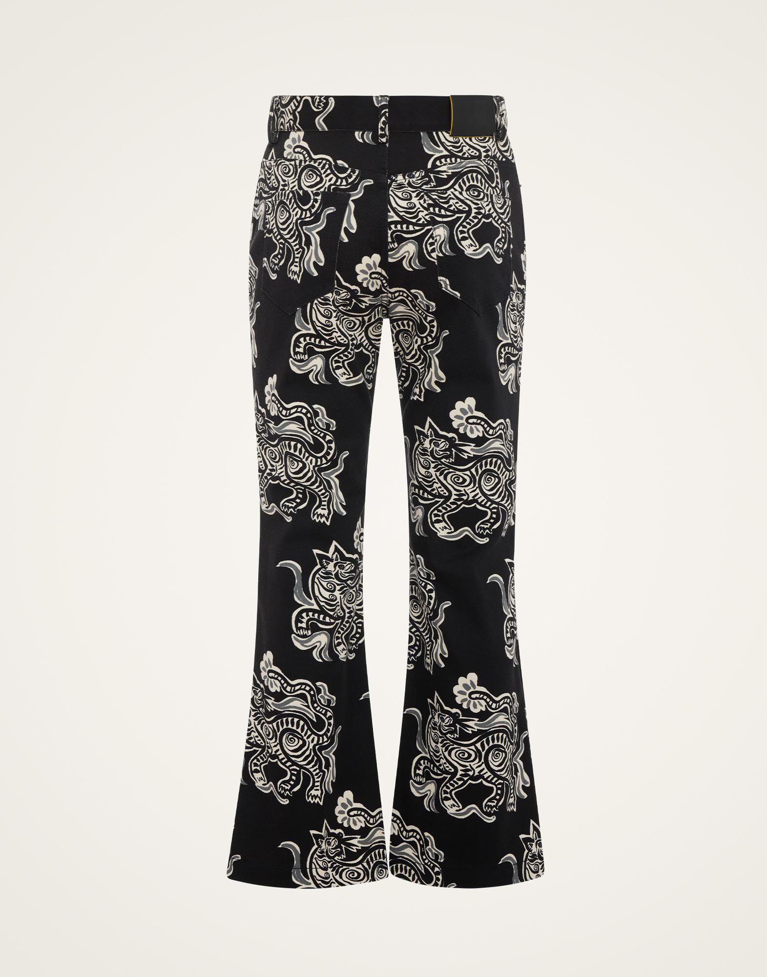 La DoubleJ The Cropped Flare Jean Crazy Tigers Black & White TRO0158COT063TIG01BL03