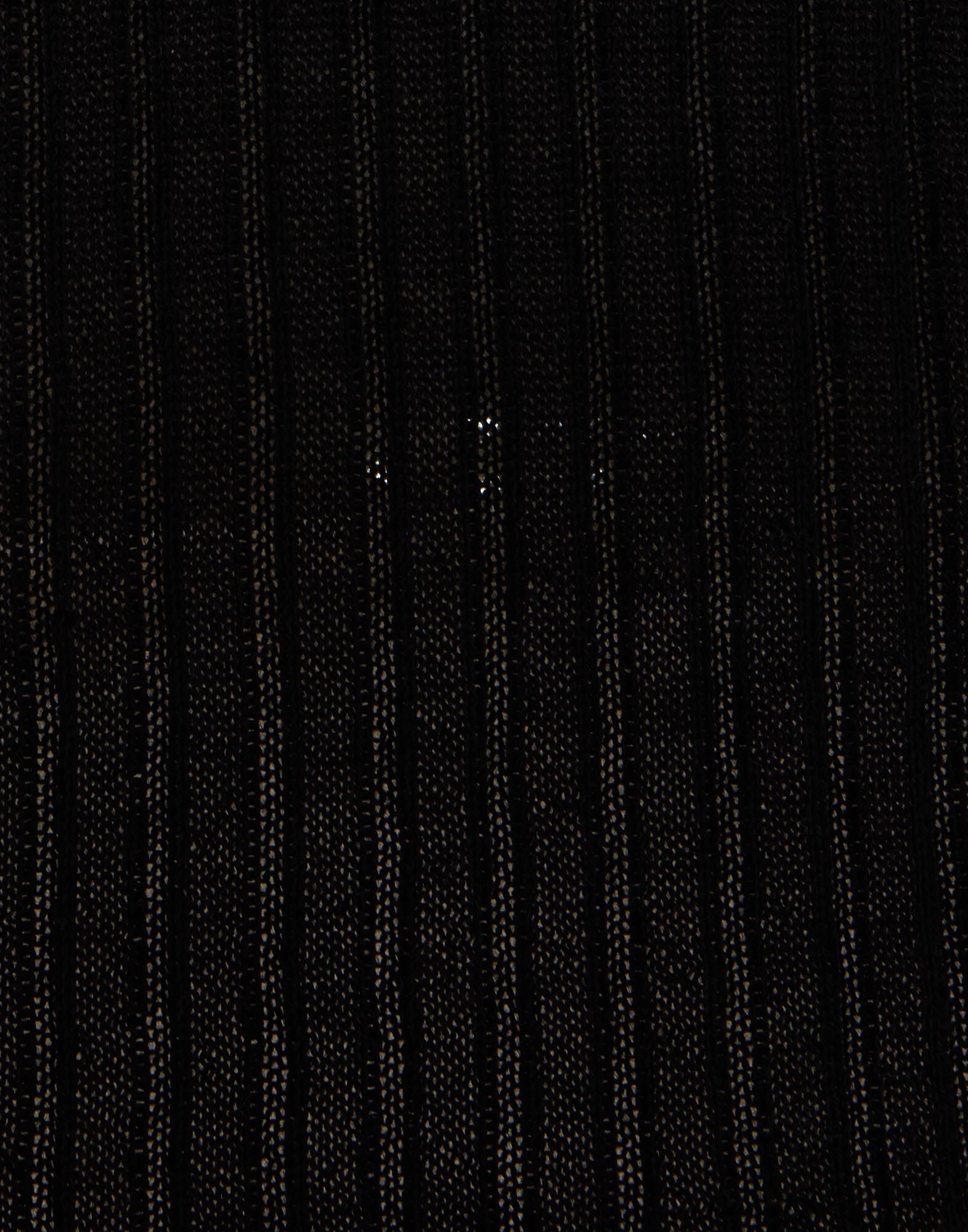 La DoubleJ V-Neck High Kick Top Solid Black PUL0206KNI122VA290BL01