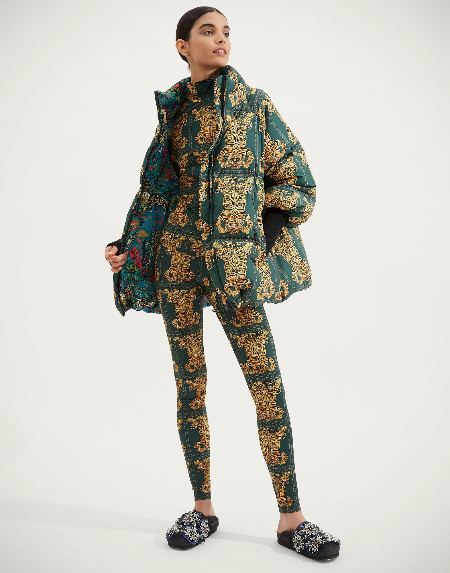 La DoubleJ Turtleneck Tiger Tiles SHI0030JER005TIG0003