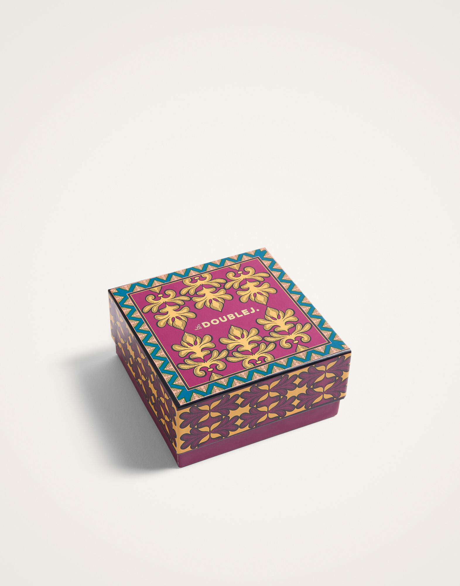 La DoubleJ Khepri Studs 24K Gold Plate & Rhinestone EAR0071BRA009SOLIDYE05