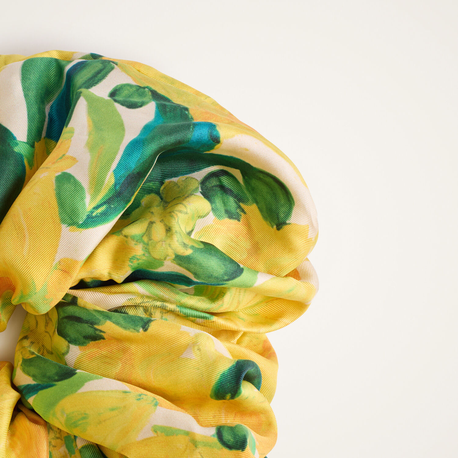 La Doublej Giga Scrunchie In Yellow