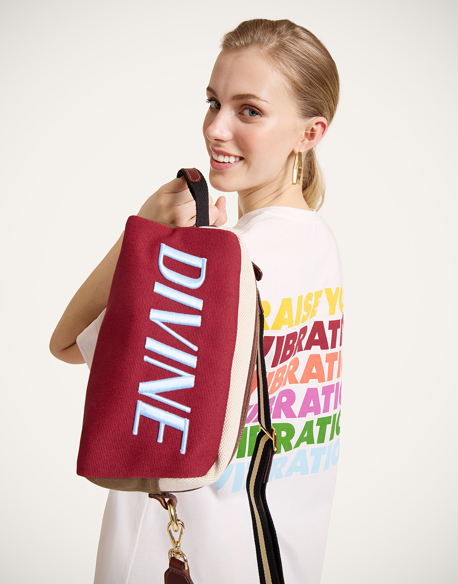 La DoubleJ Raise Your Vibration T-Shirt Solid Print TSH0020JER032SOP04WH05