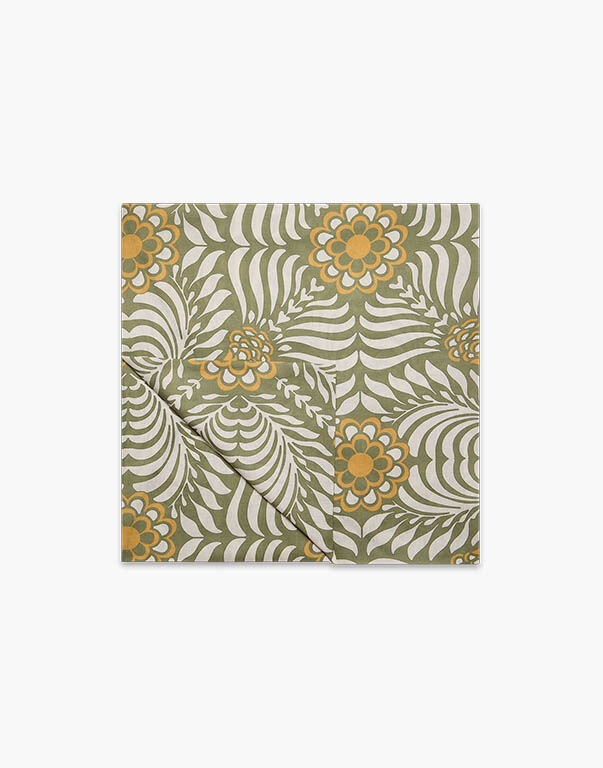 La DoubleJ Round Tablecloth Tudor Light Green TBC0012LIN001TDR06GR01