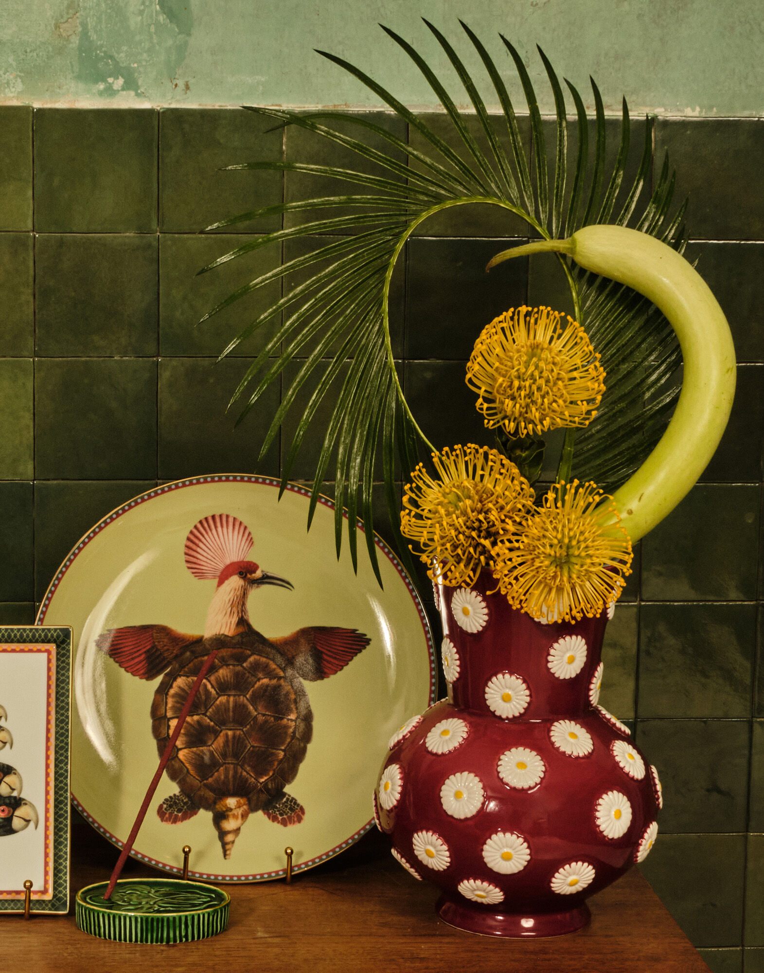 La DoubleJ Daisy Vase Margherita Bordeaux VAS0027CER004MRG01RE02